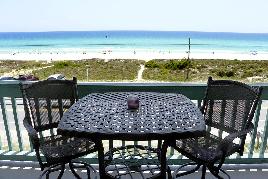 EMERALD SHORES - Residential