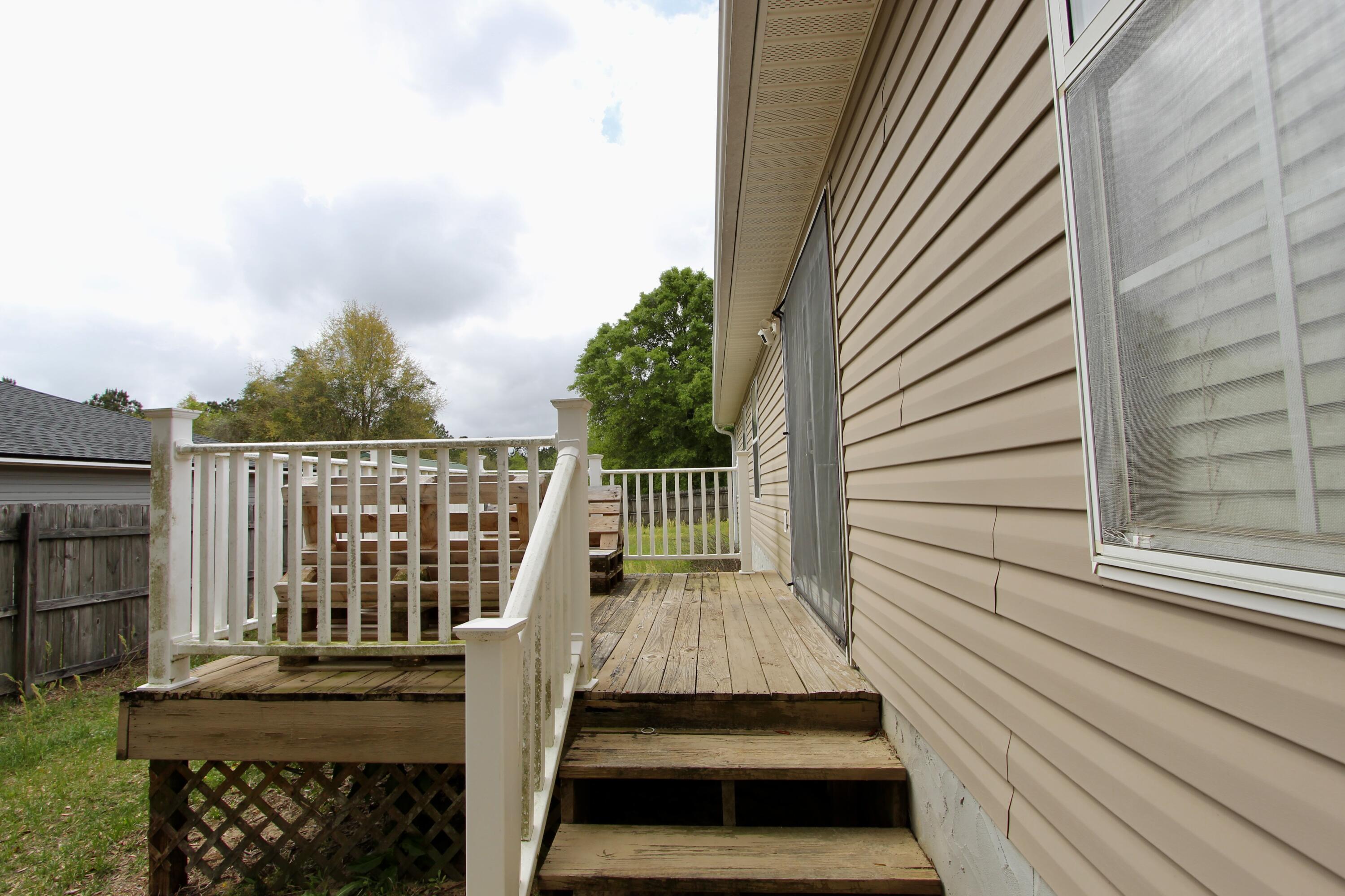 FAIRCHILD ESTATES - Residential Lease