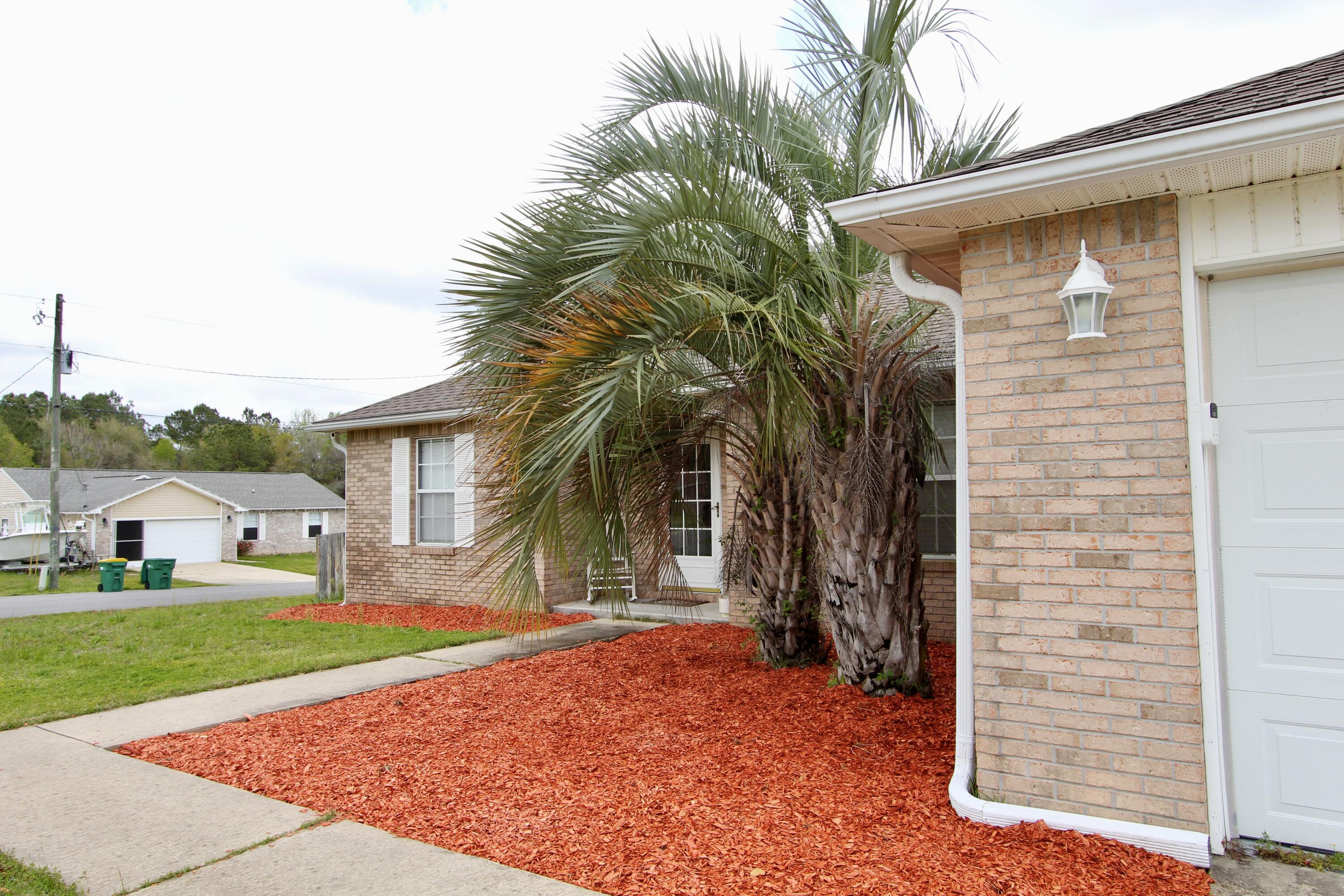 FAIRCHILD ESTATES - Residential Lease