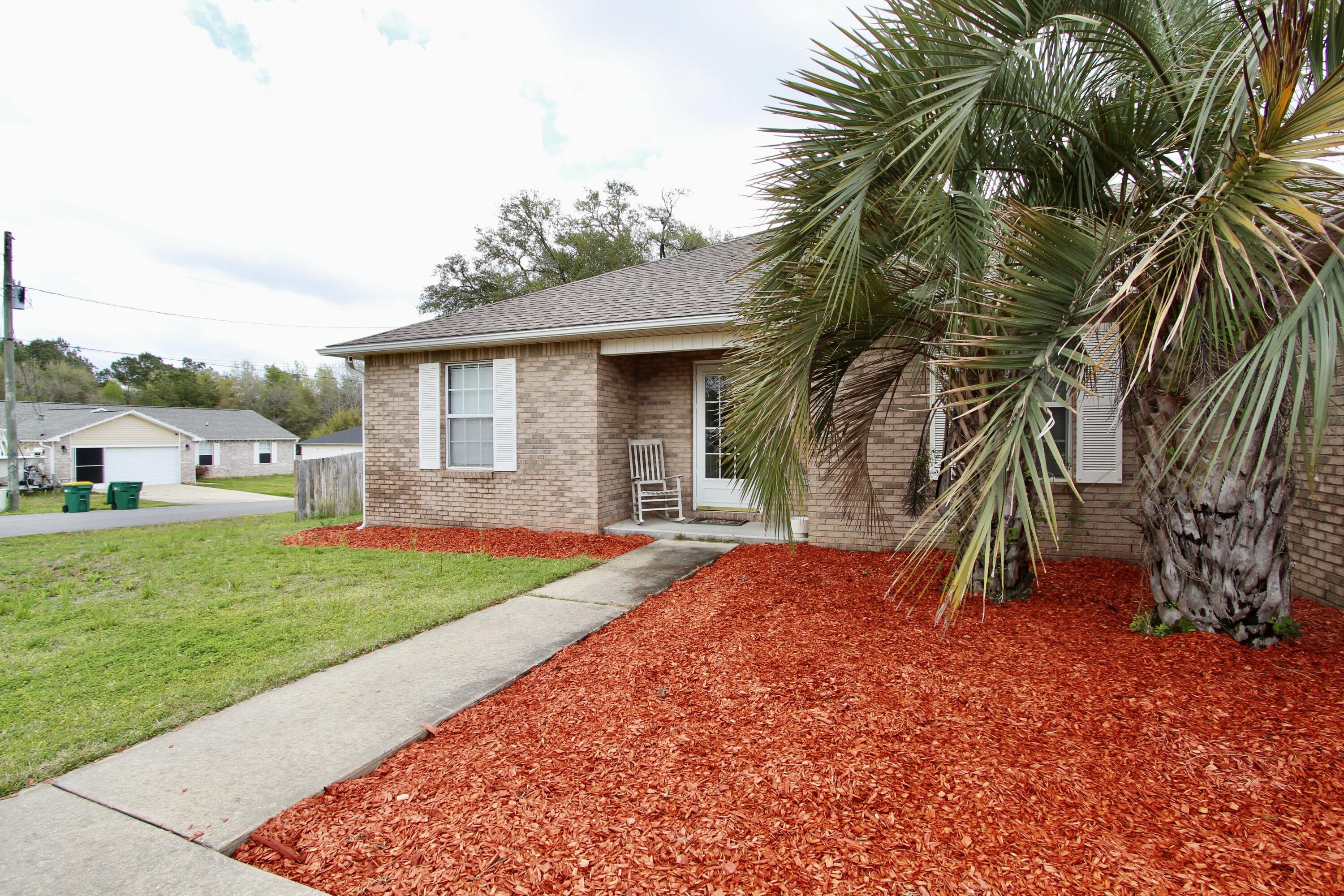 FAIRCHILD ESTATES - Residential Lease