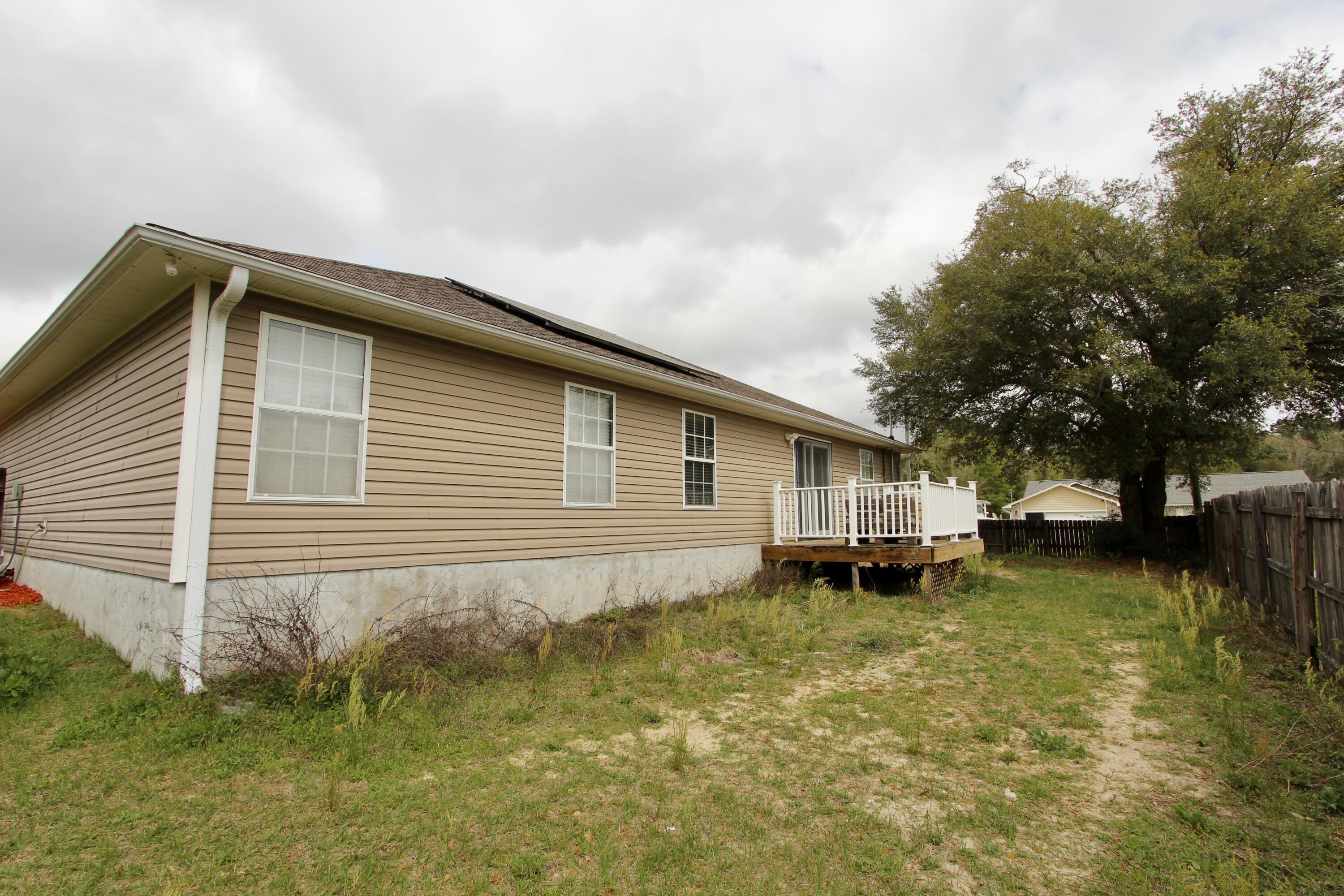 FAIRCHILD ESTATES - Residential Lease
