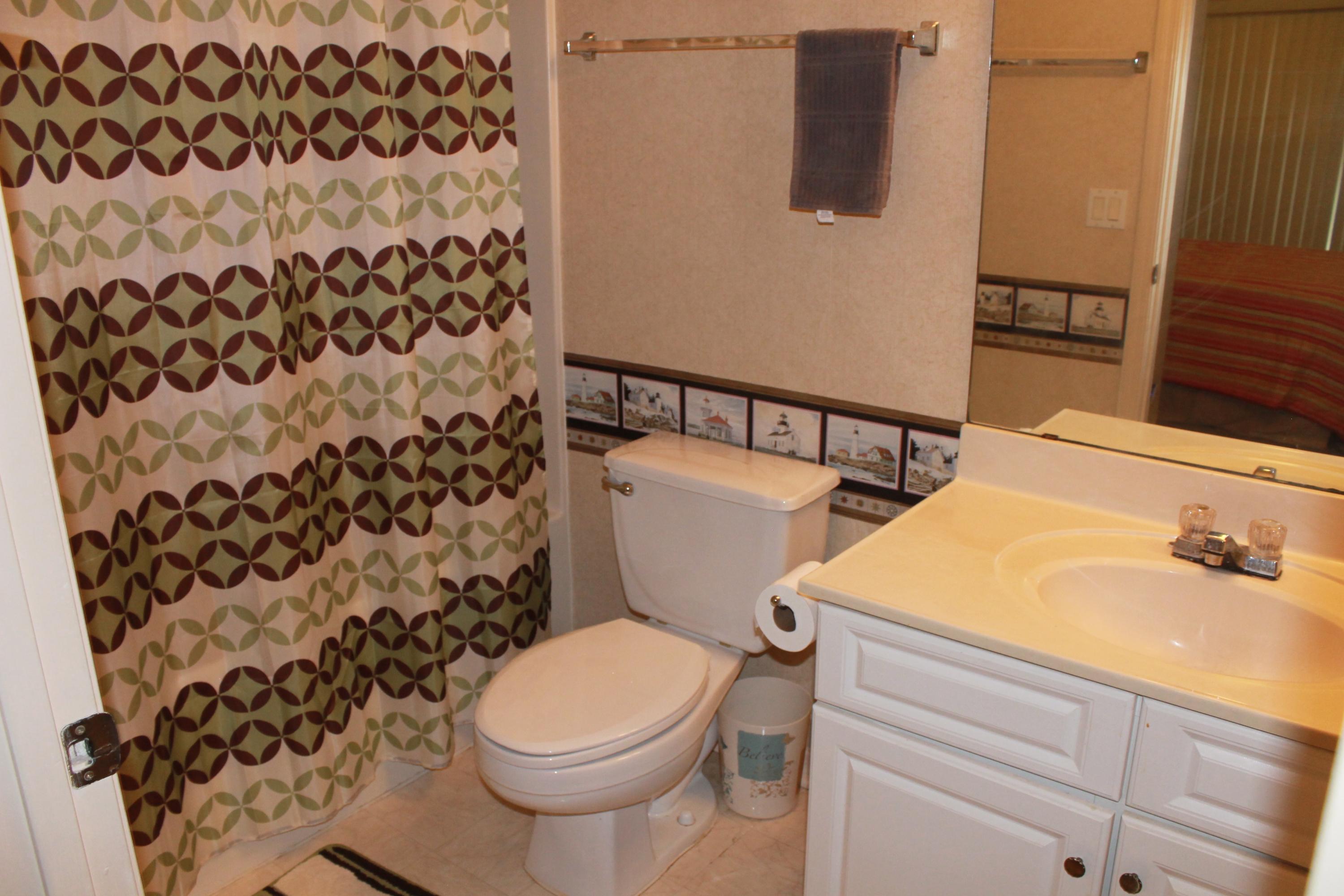 THE FLORIDA CLUB - Residential Lease