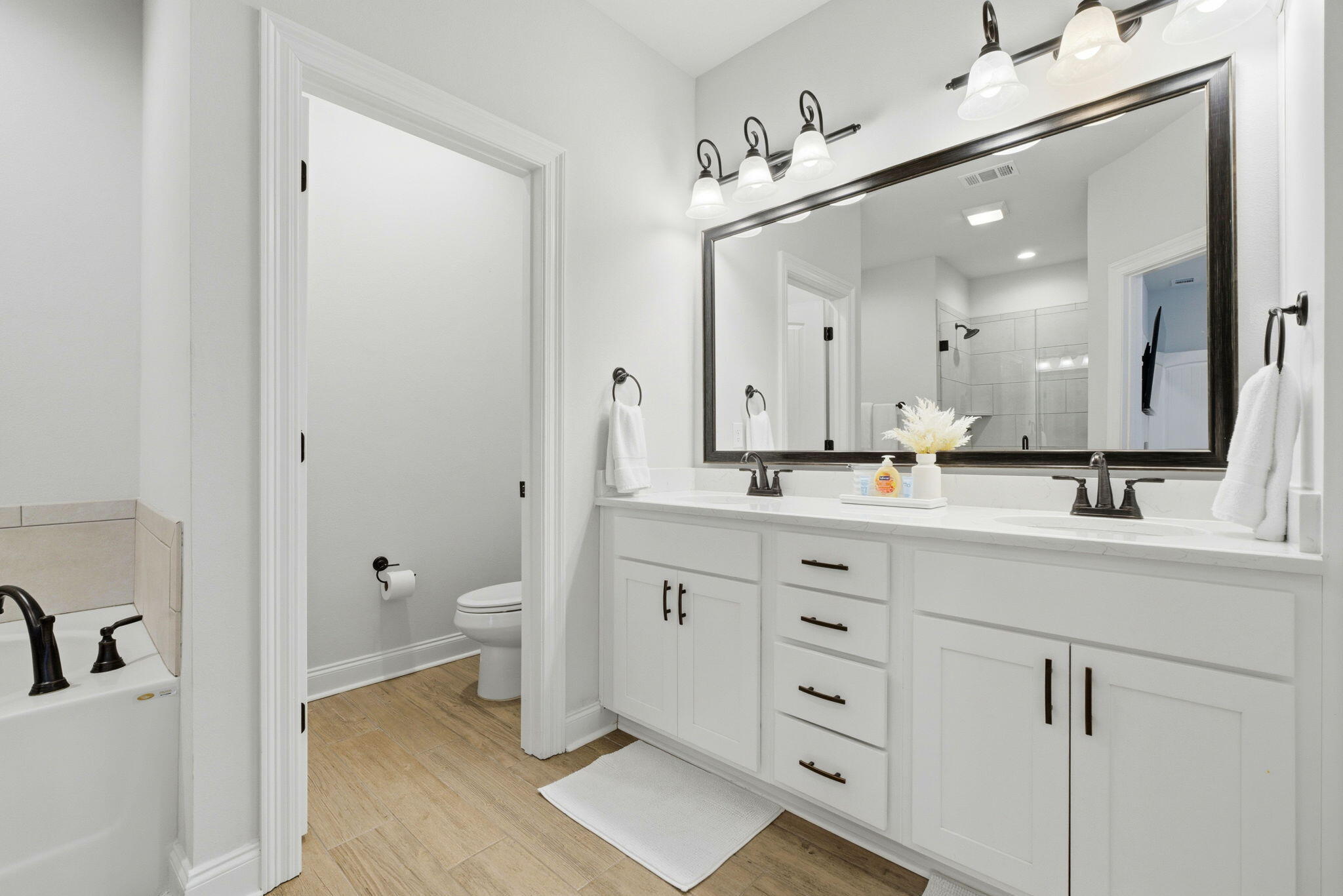 BAY RIDGE PARK 1ST ADDN - Residential