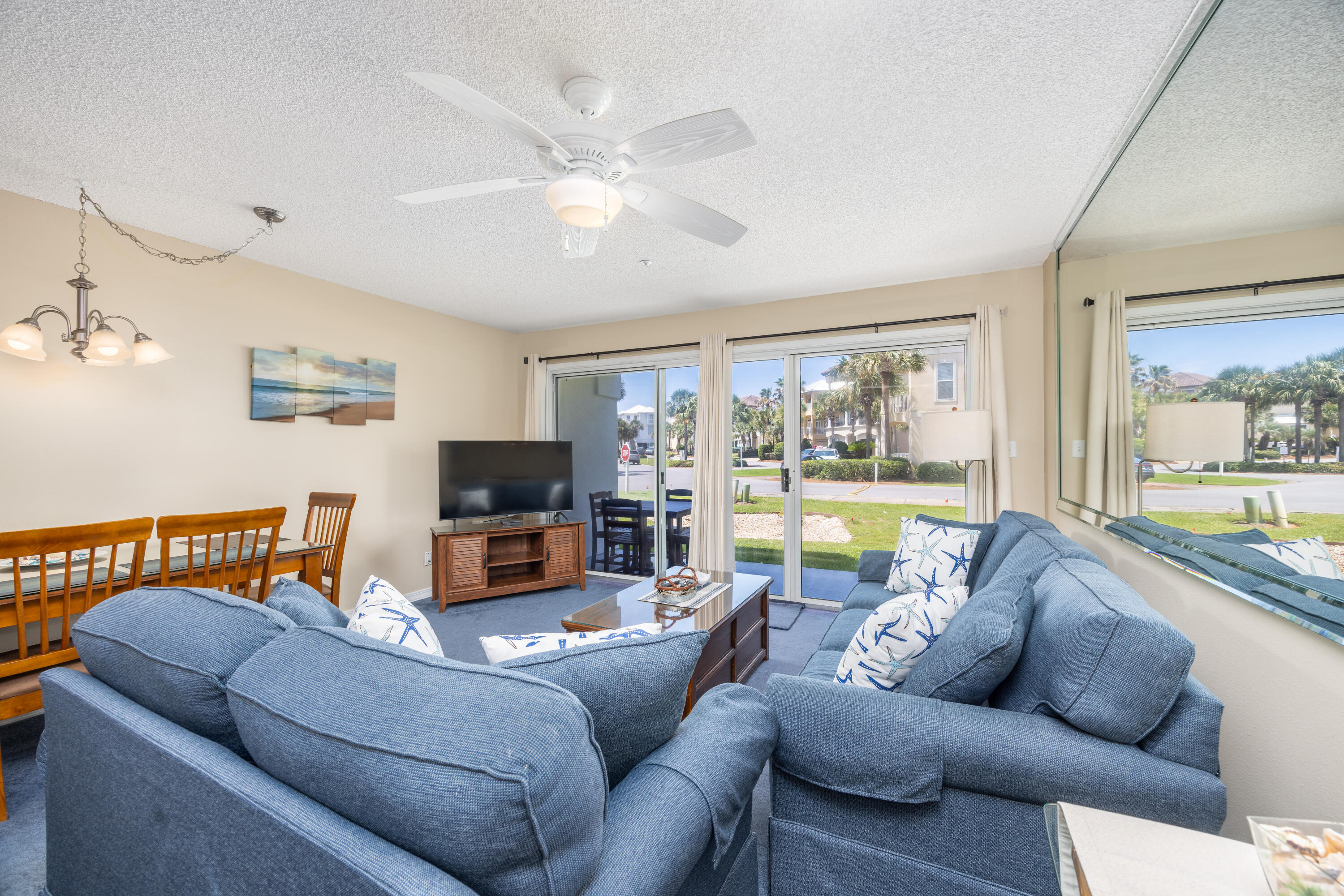 MARAVILLA CONDO 2 - Residential