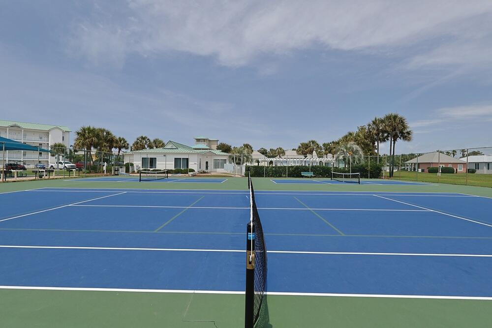 MARAVILLA CONDO 2 - Residential