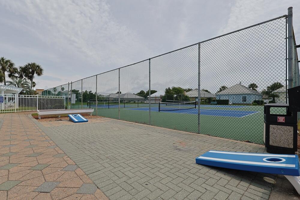 MARAVILLA CONDO 2 - Residential