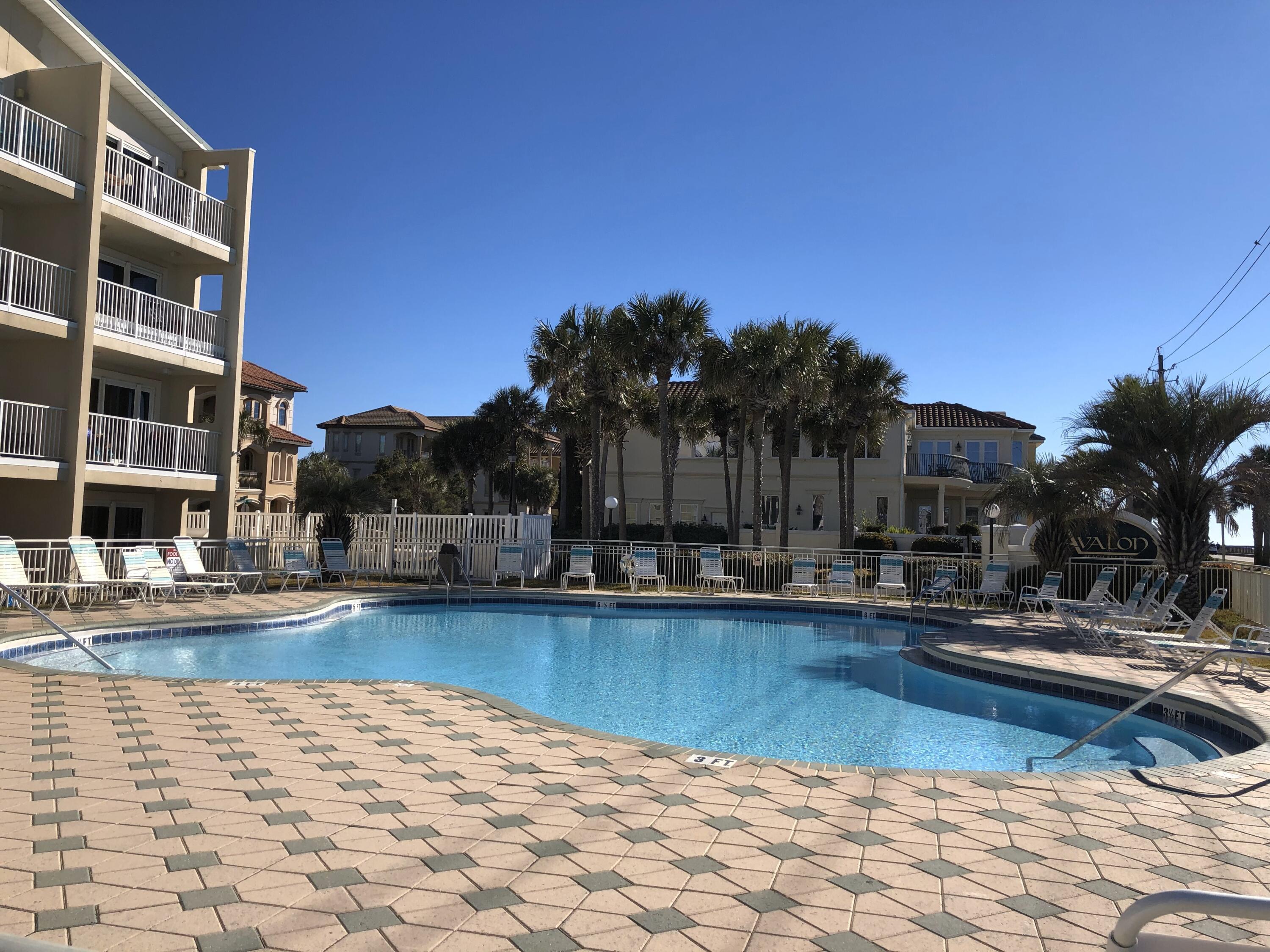 MARAVILLA CONDO 2 - Residential