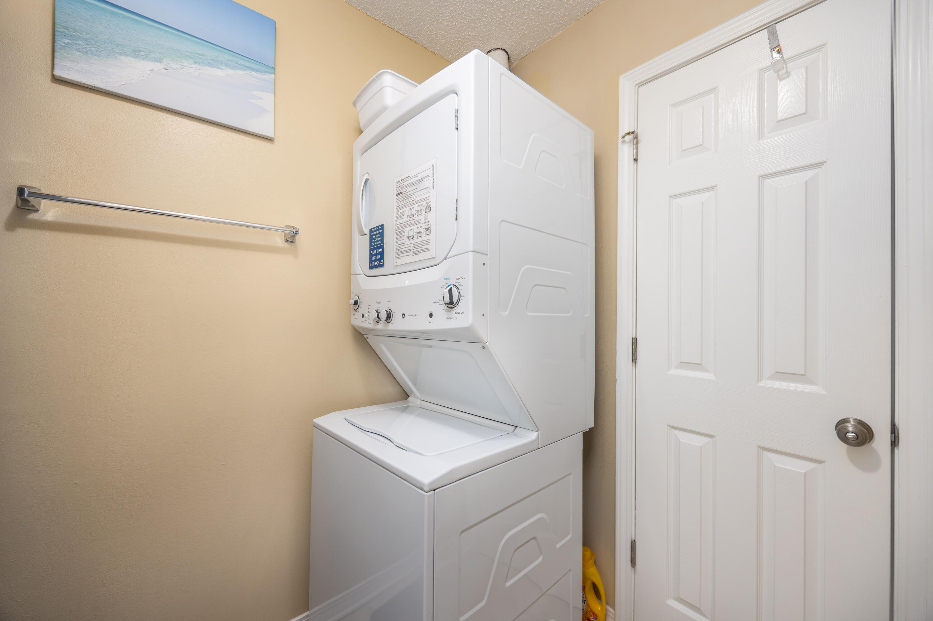 MARAVILLA CONDO 2 - Residential