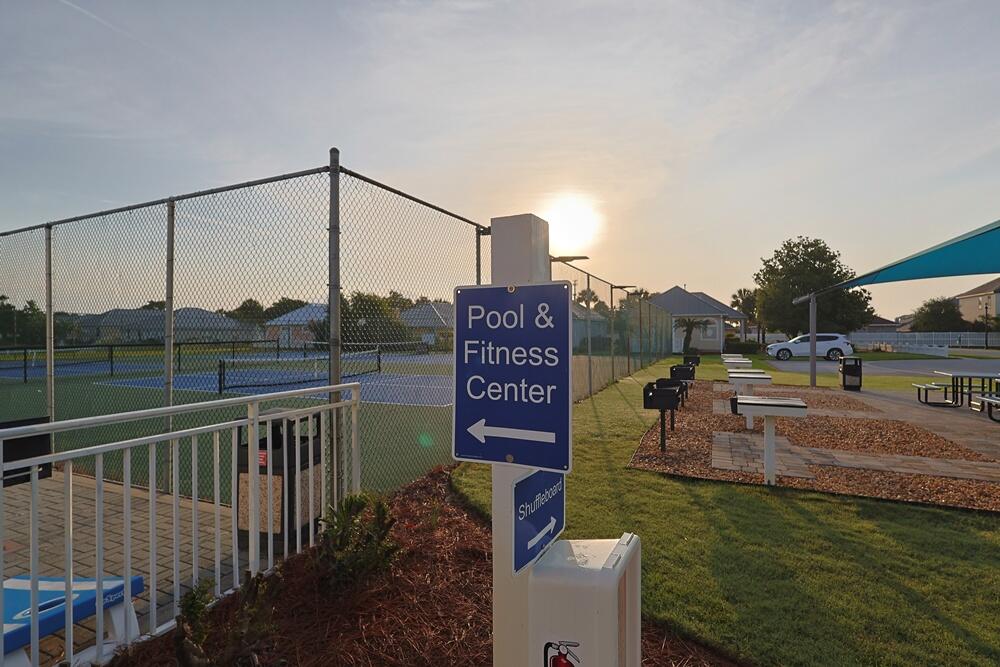 MARAVILLA CONDO 2 - Residential