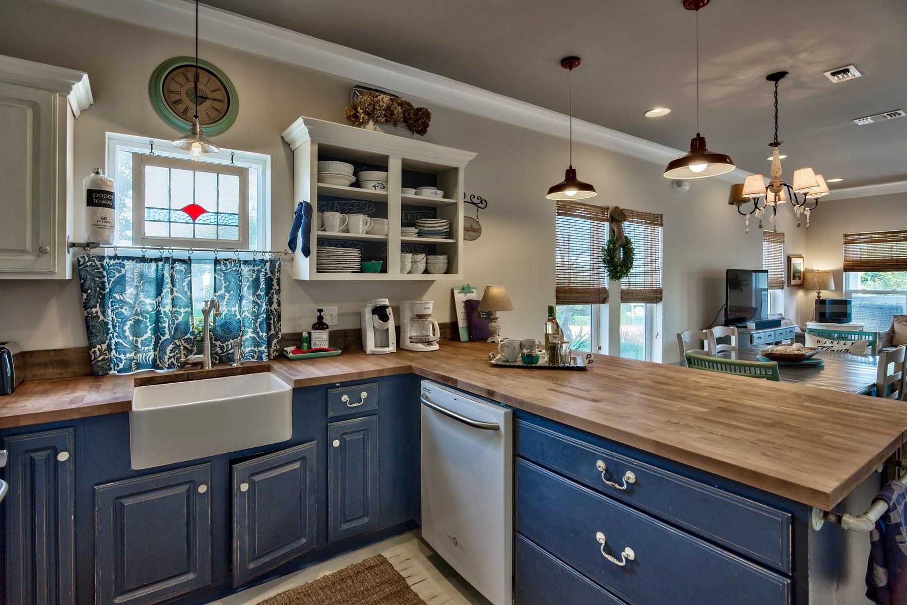 COTTAGES AT CAMP CREEK - Residential