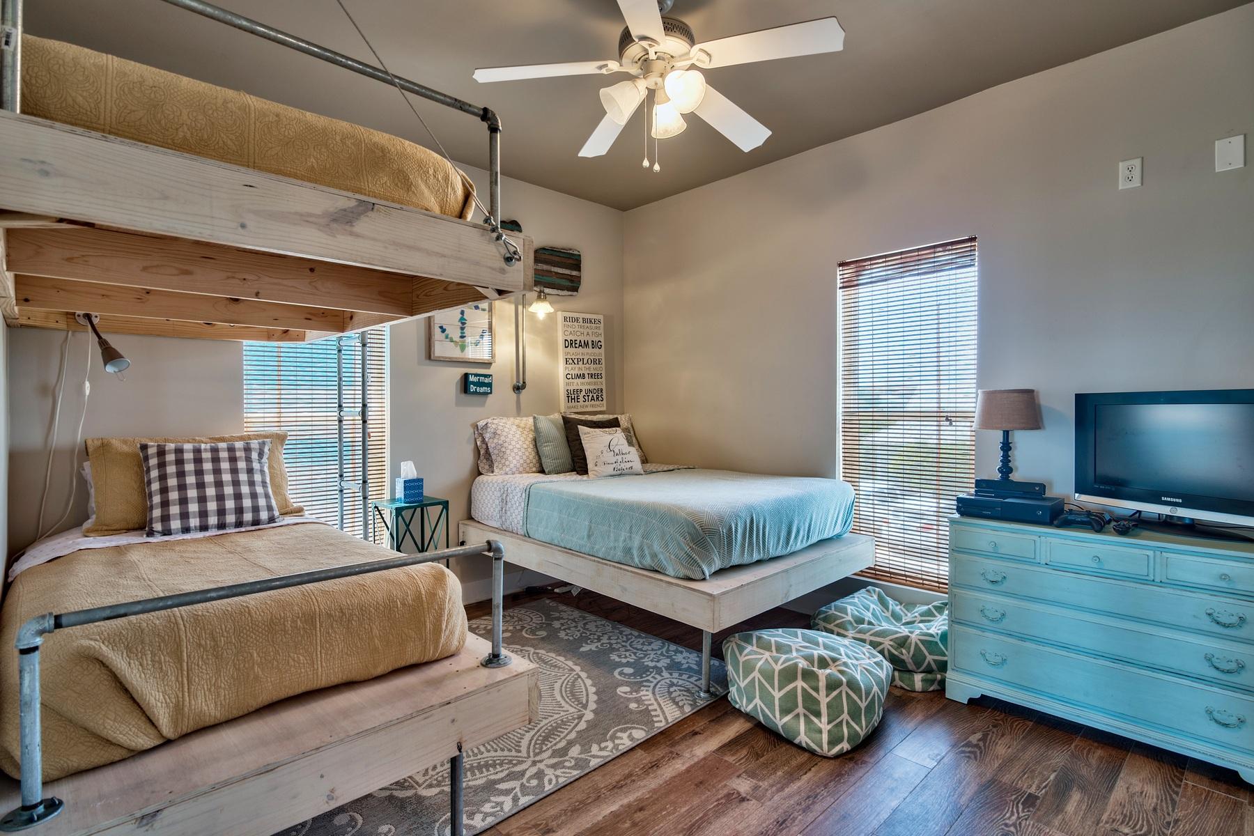 COTTAGES AT CAMP CREEK - Residential