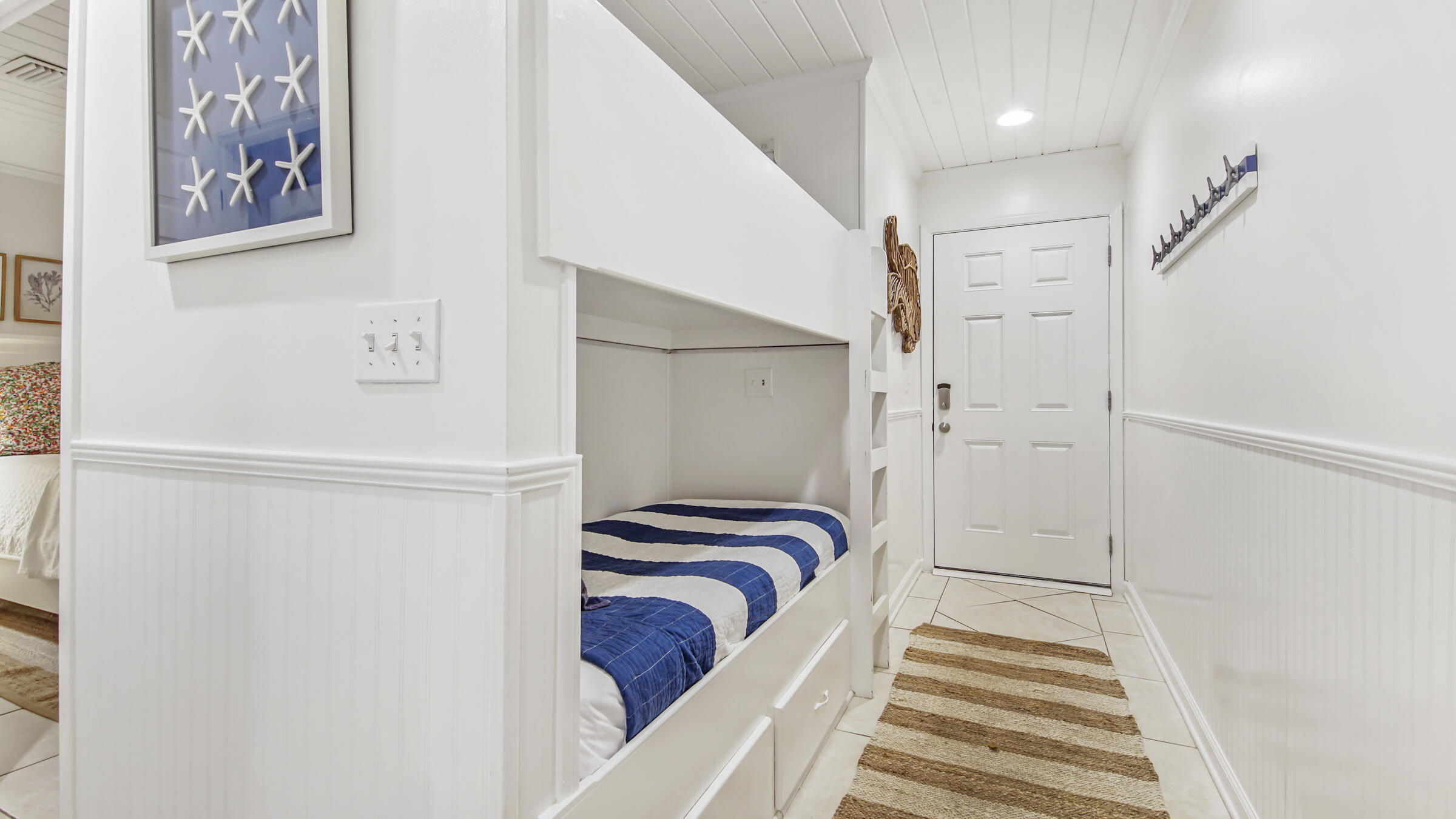 INLET DUNES CONDO PH 2 - Residential
