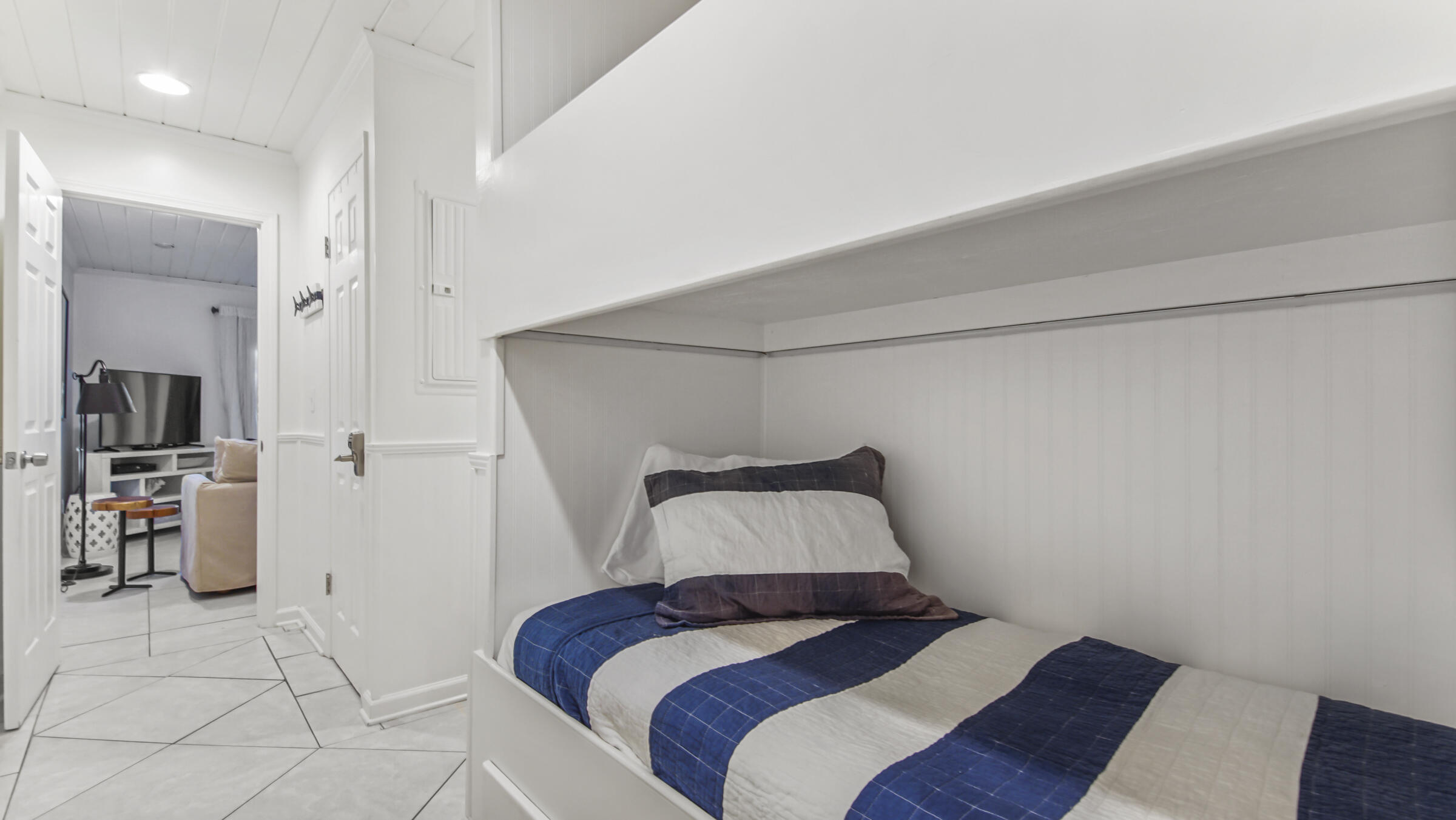 INLET DUNES CONDO PH 2 - Residential
