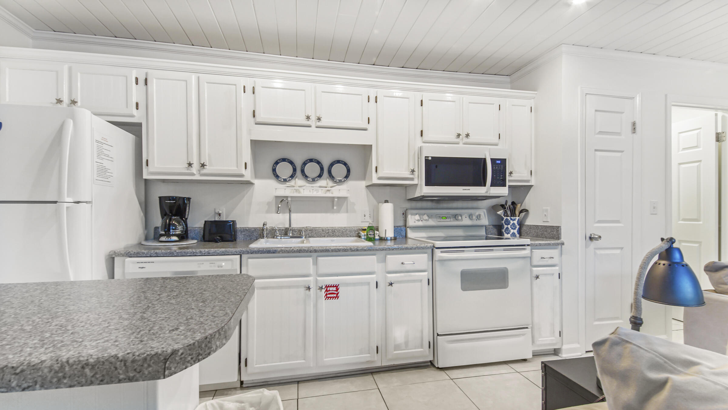 INLET DUNES CONDO PH 2 - Residential