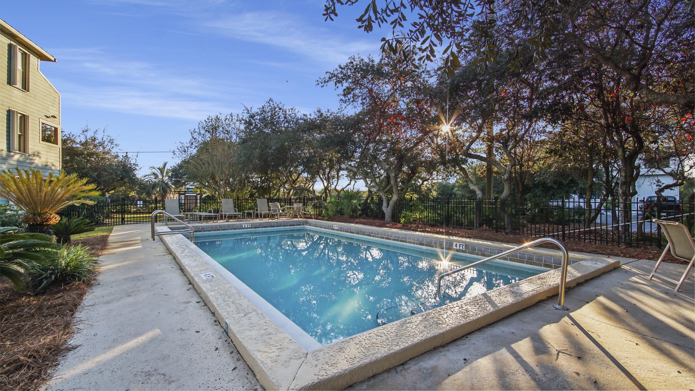 INLET DUNES CONDO PH 2 - Residential