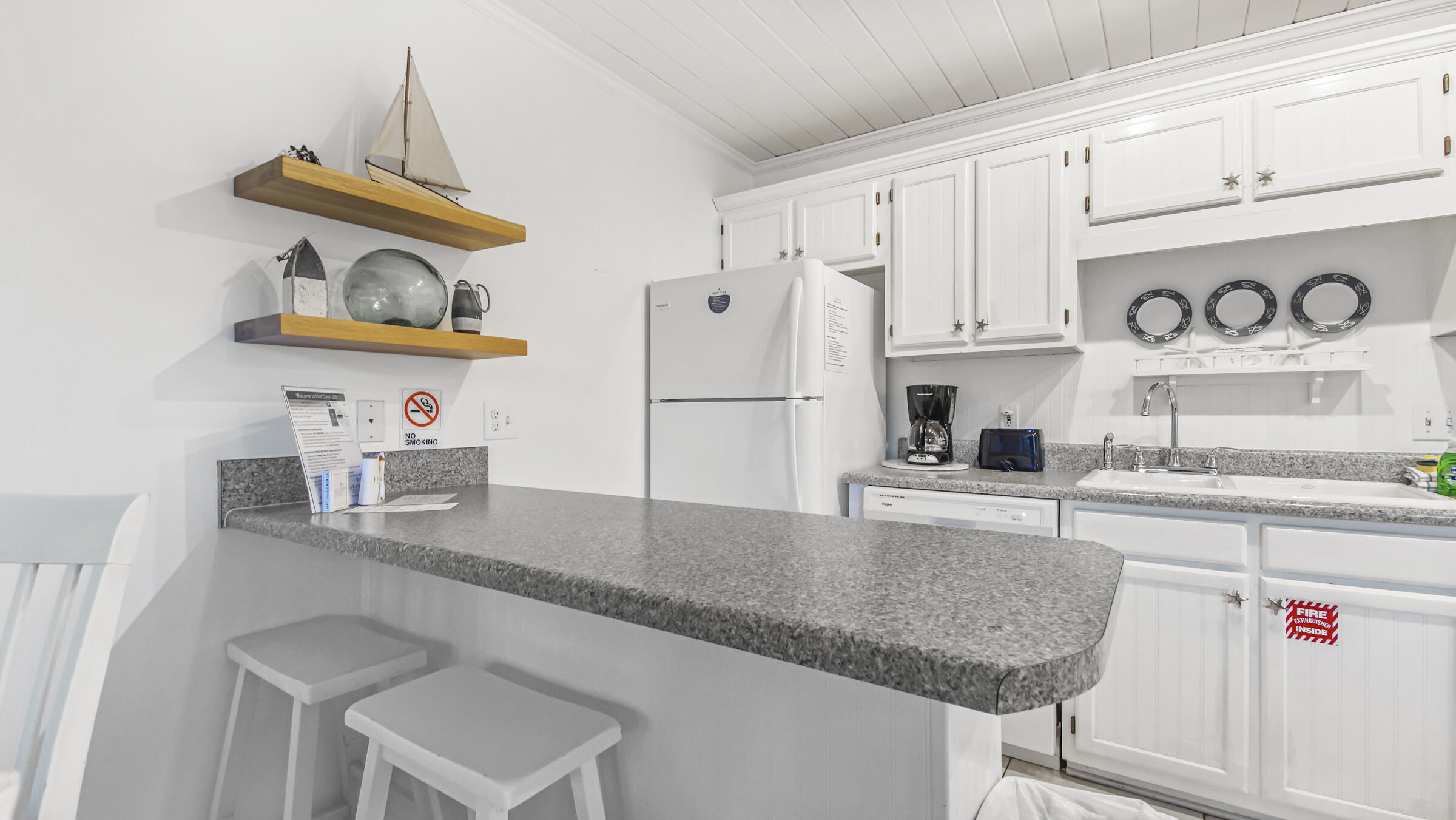 INLET DUNES CONDO PH 2 - Residential