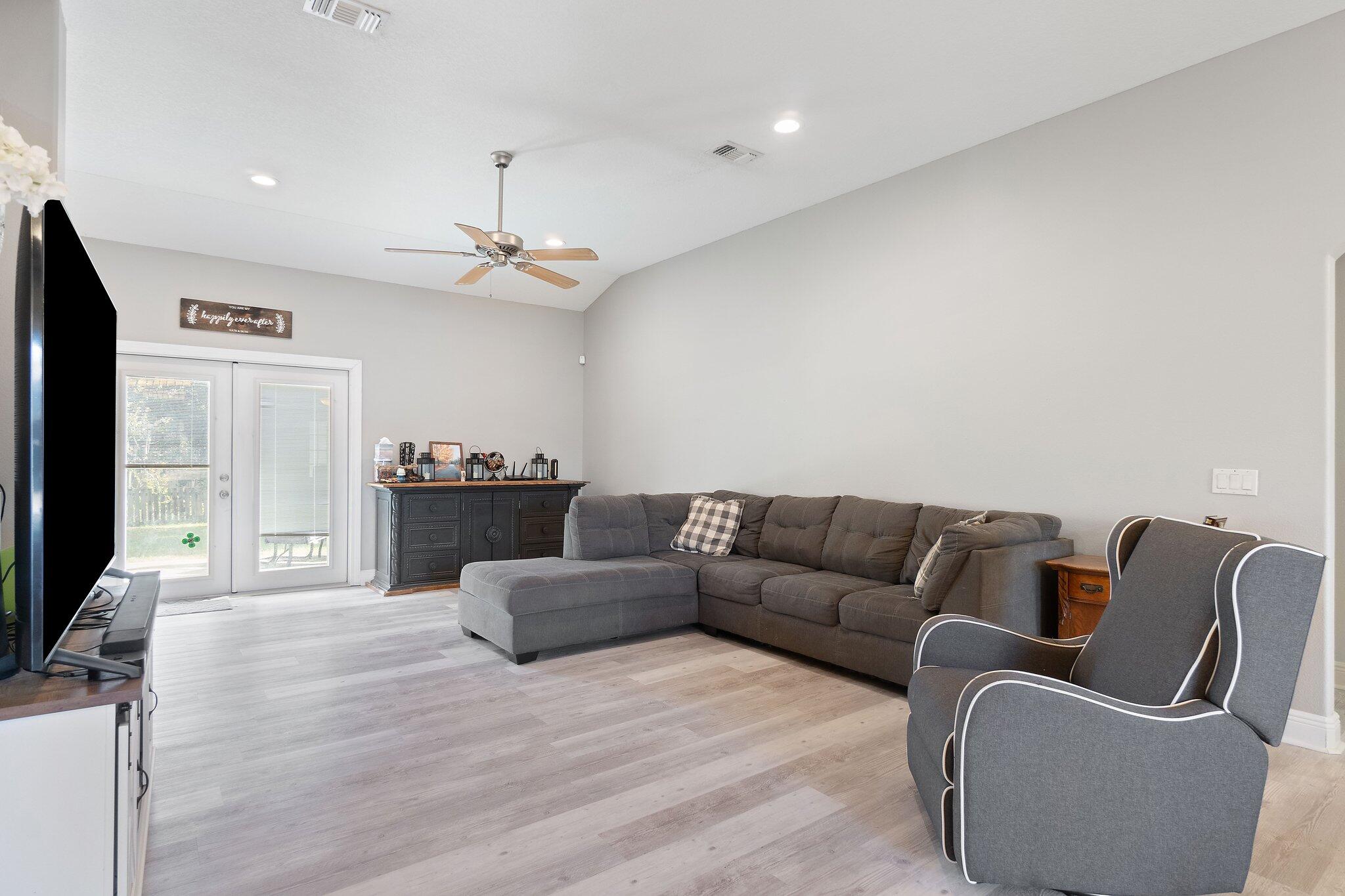 CREEKS EDGE PHASE II - Residential