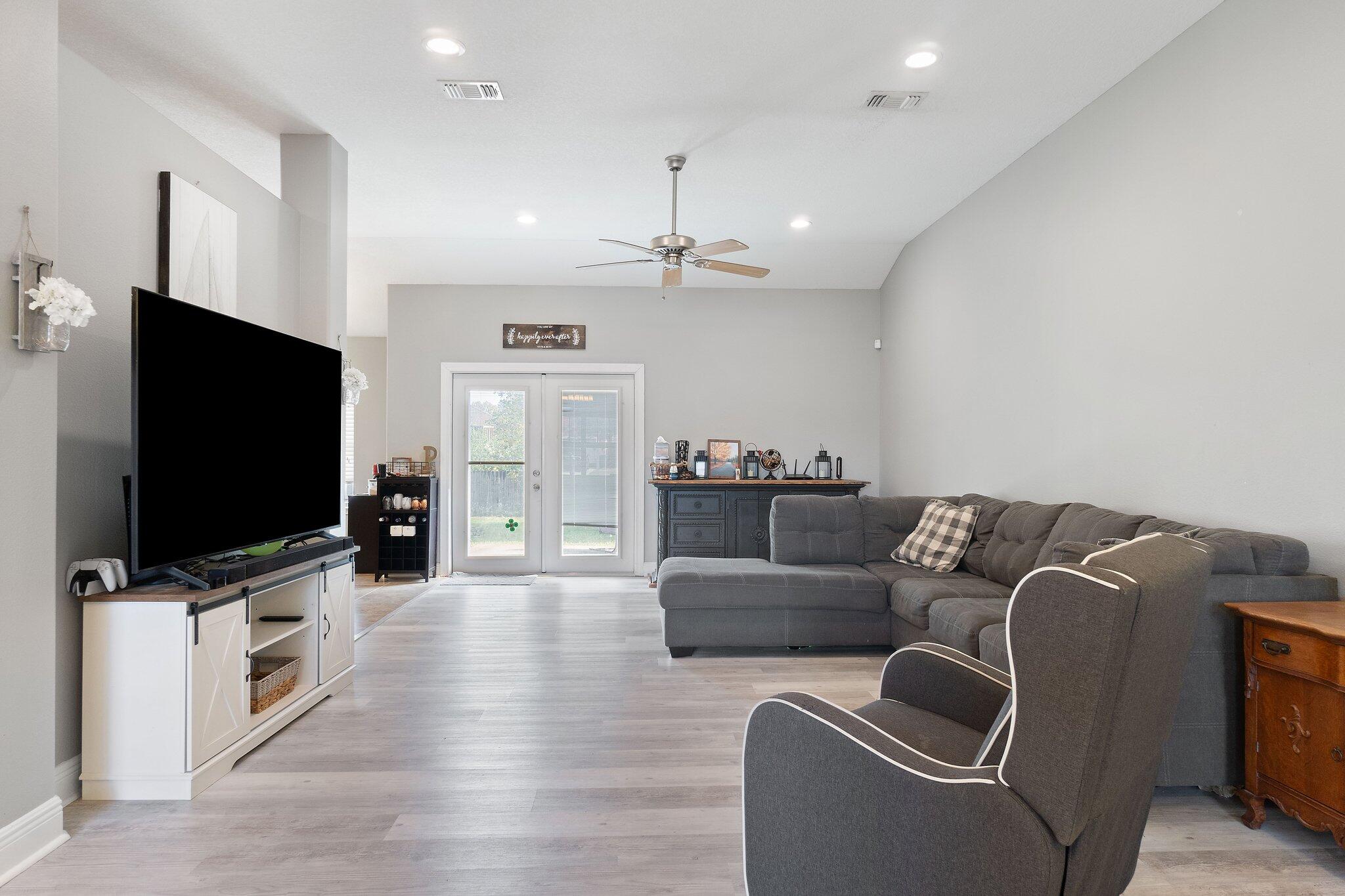 CREEKS EDGE PHASE II - Residential