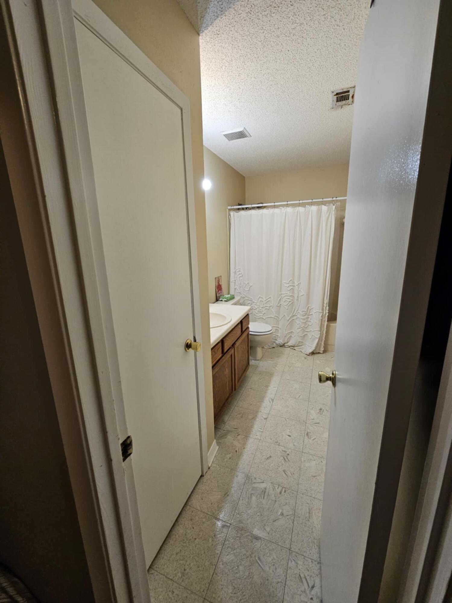 COUNTRYVIEW ESTATES 1ST ADDN - Residential