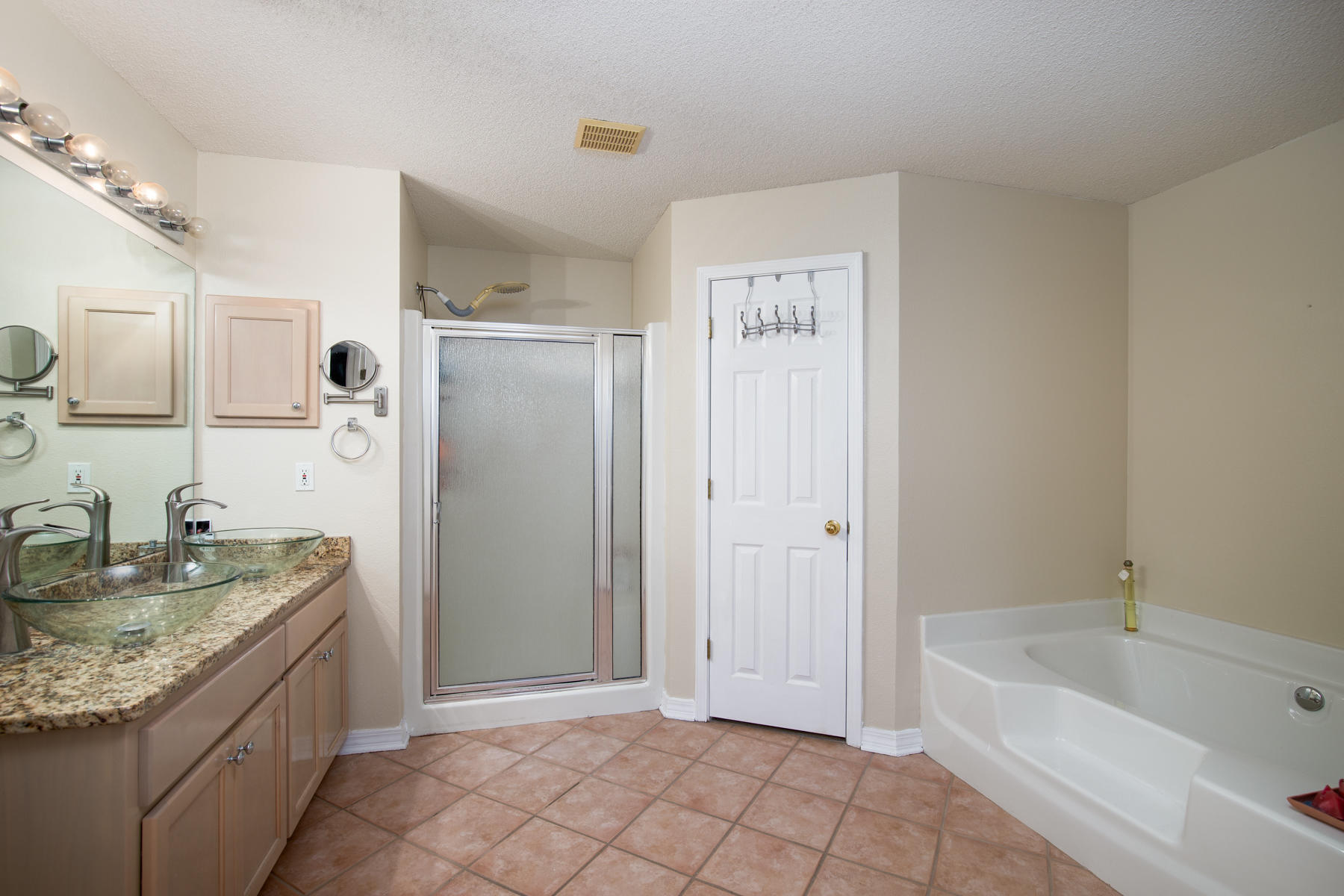 CREETWOODS - Residential