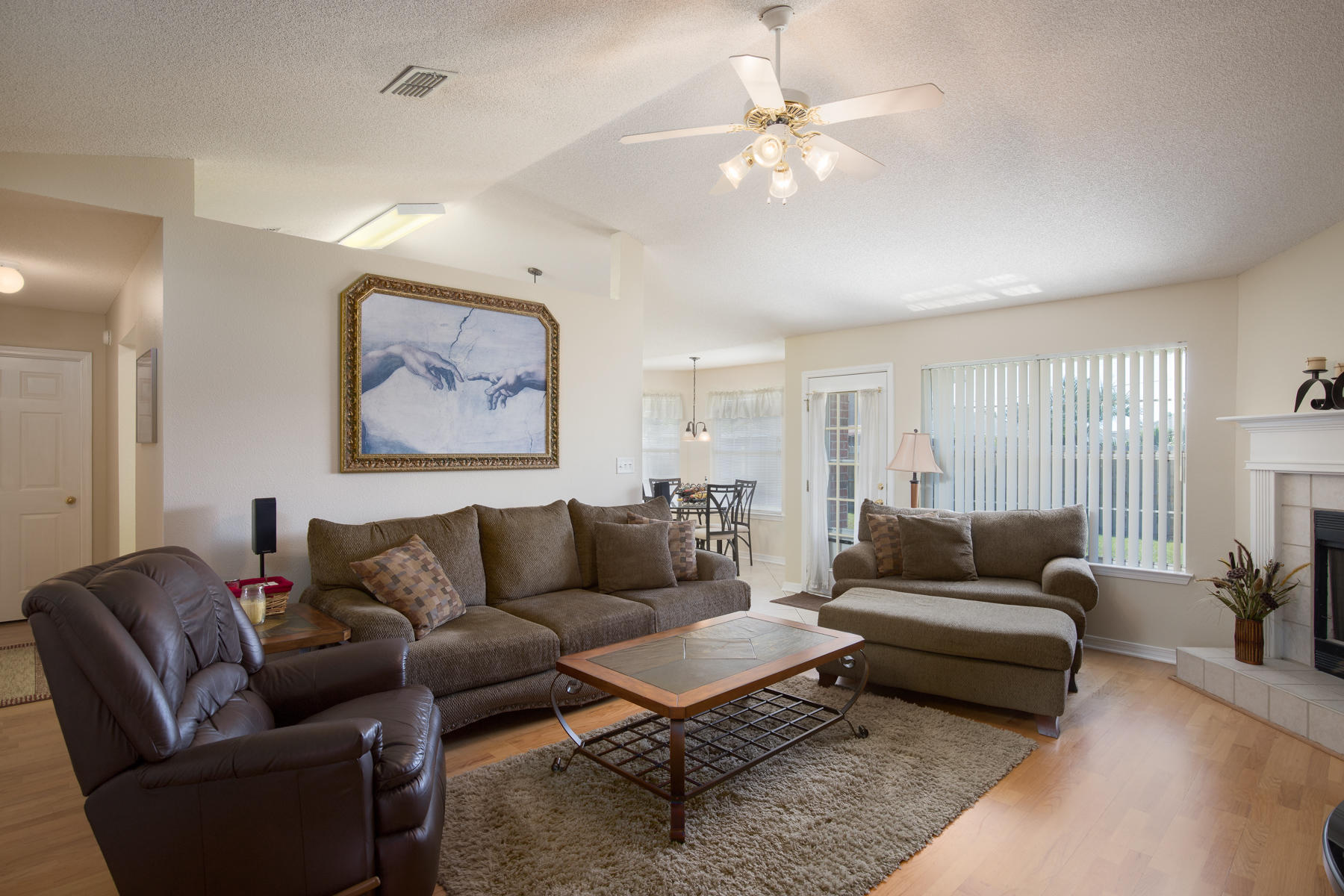 CREETWOODS - Residential