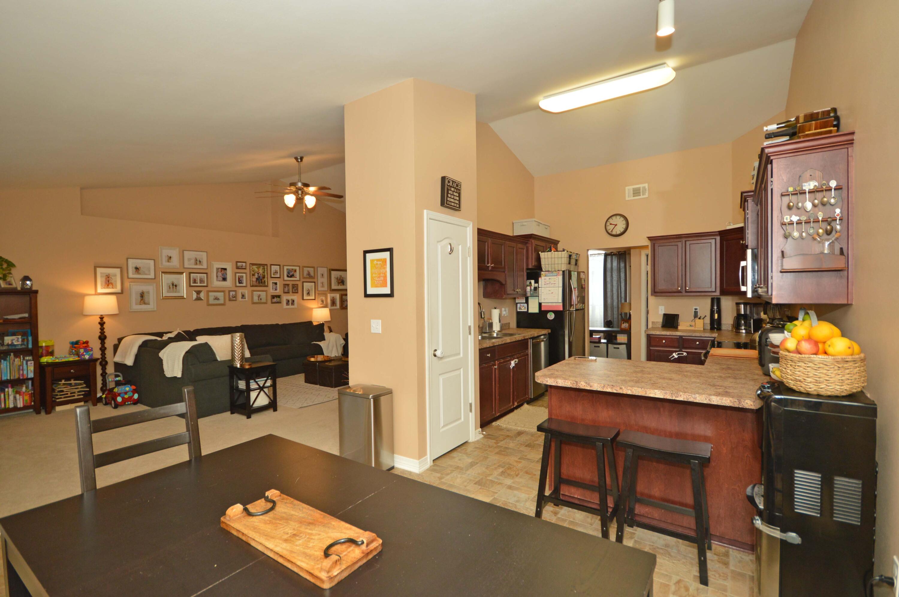 WATERSTONE - Residential