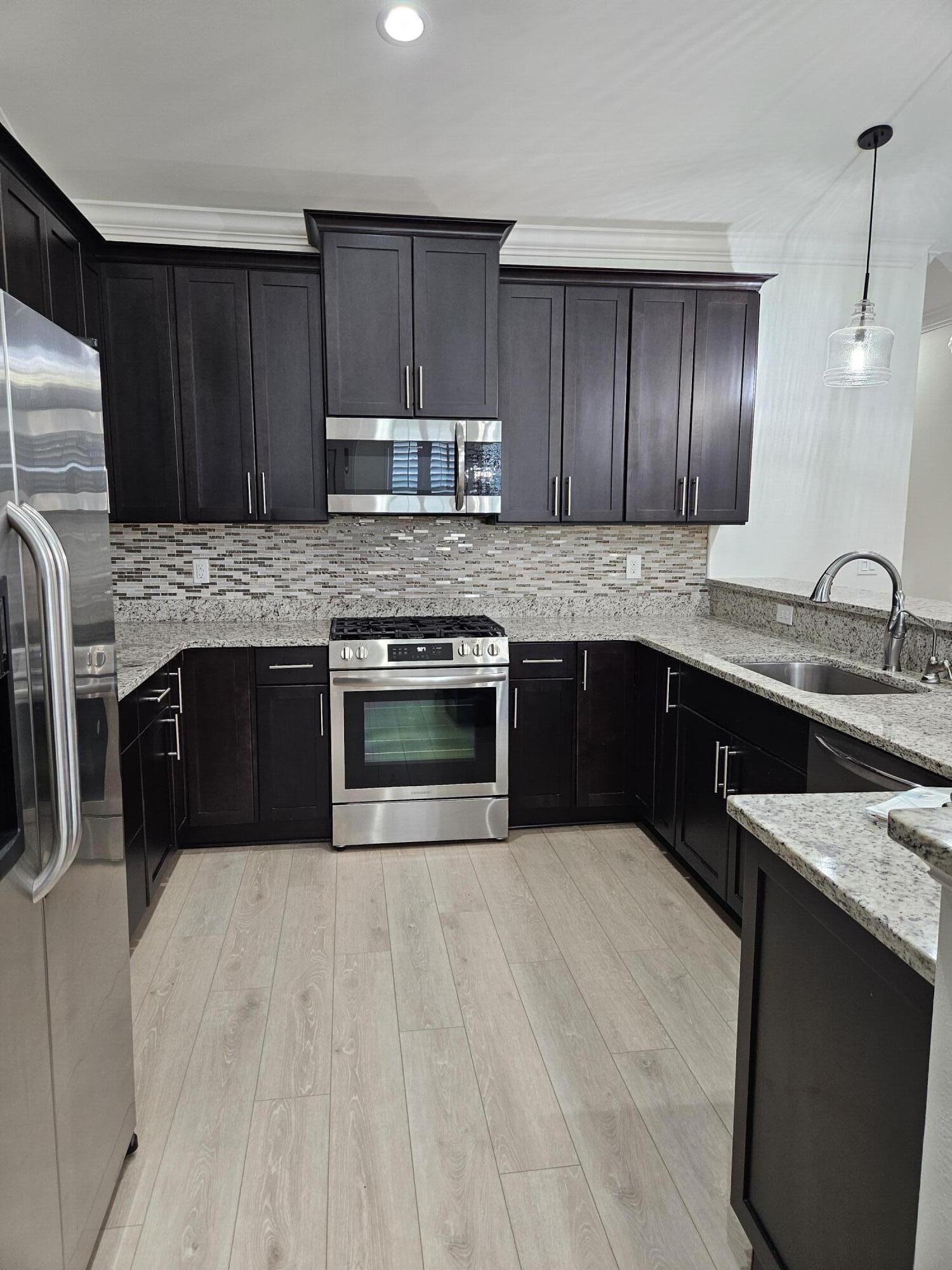 OSPREY LANDING - Residential Lease