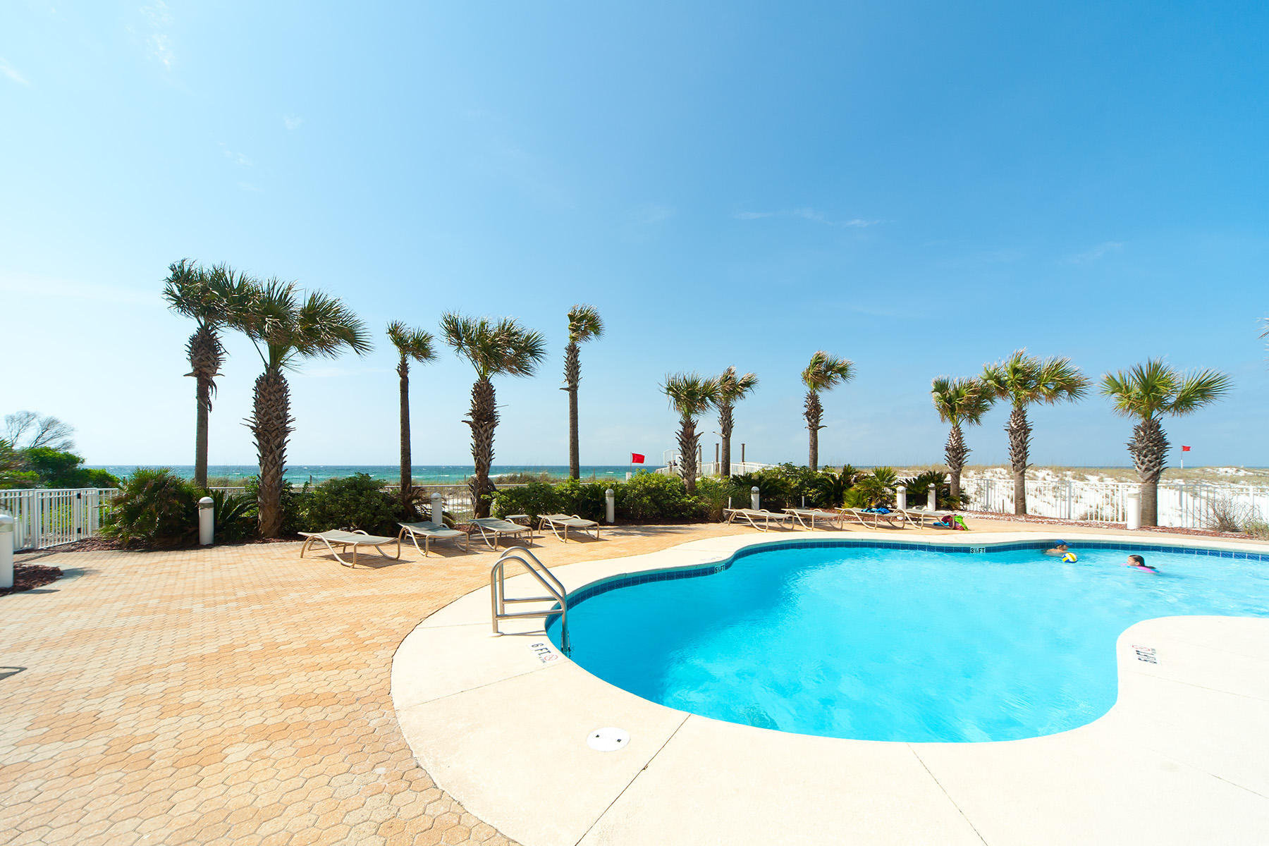 DESTIN TOWERS CONDO - Residential