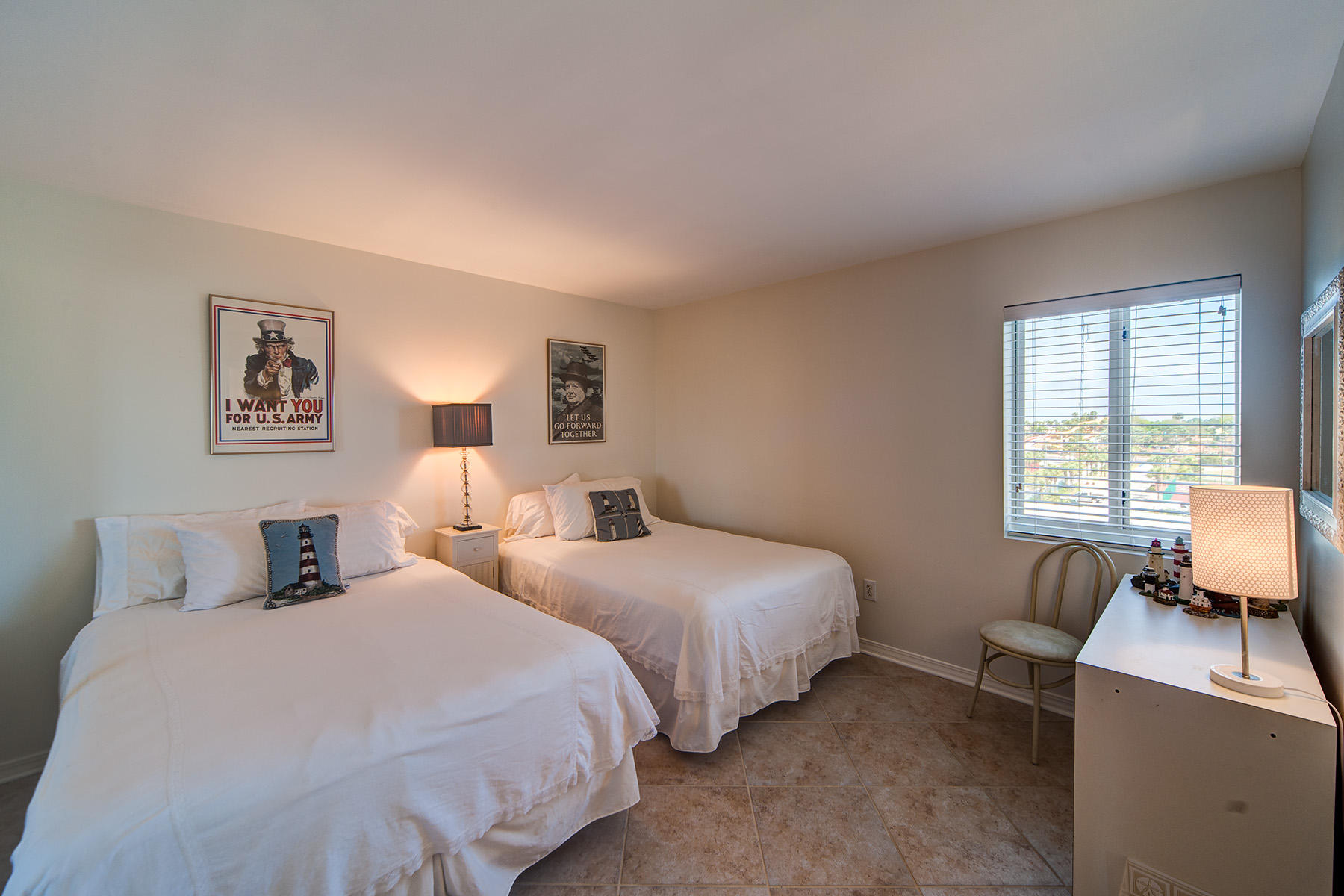 DESTIN TOWERS CONDO - Residential