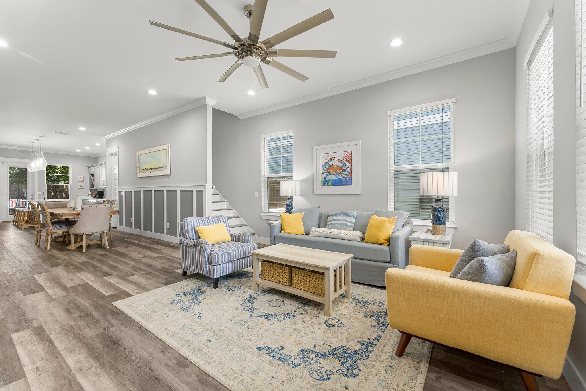 LAGUNA BEACH - Residential