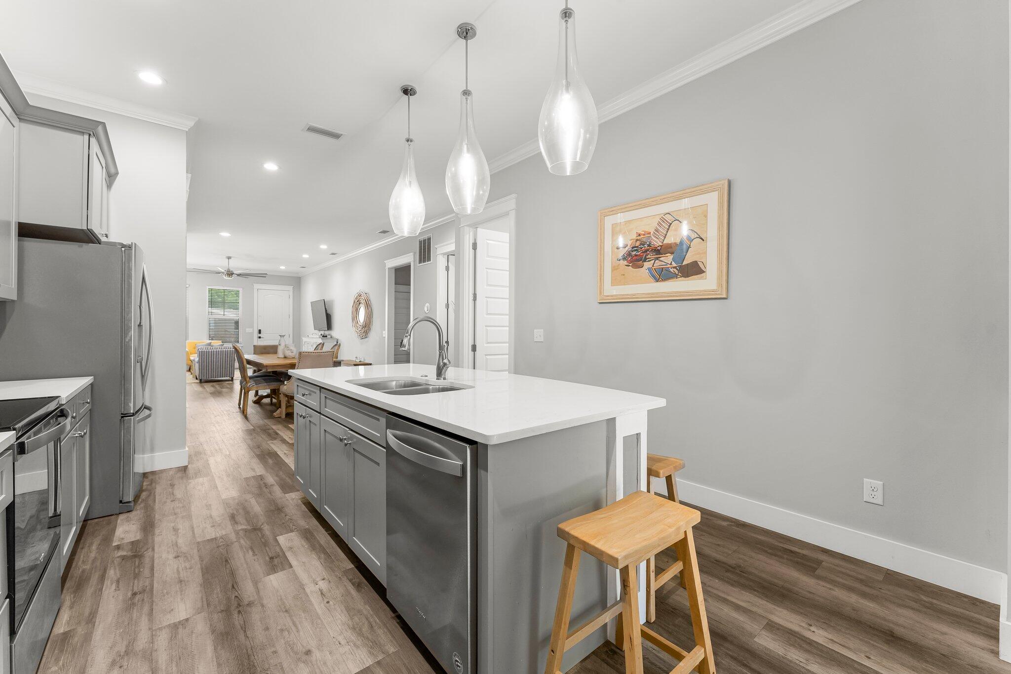LAGUNA BEACH - Residential