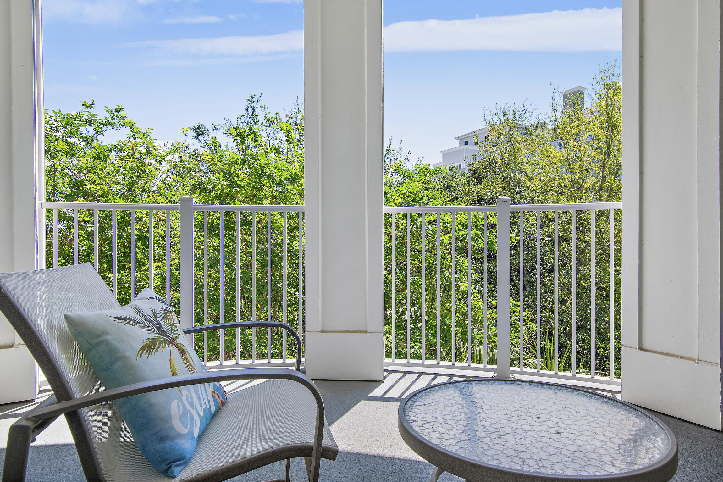 BAHIA CONDO - Residential