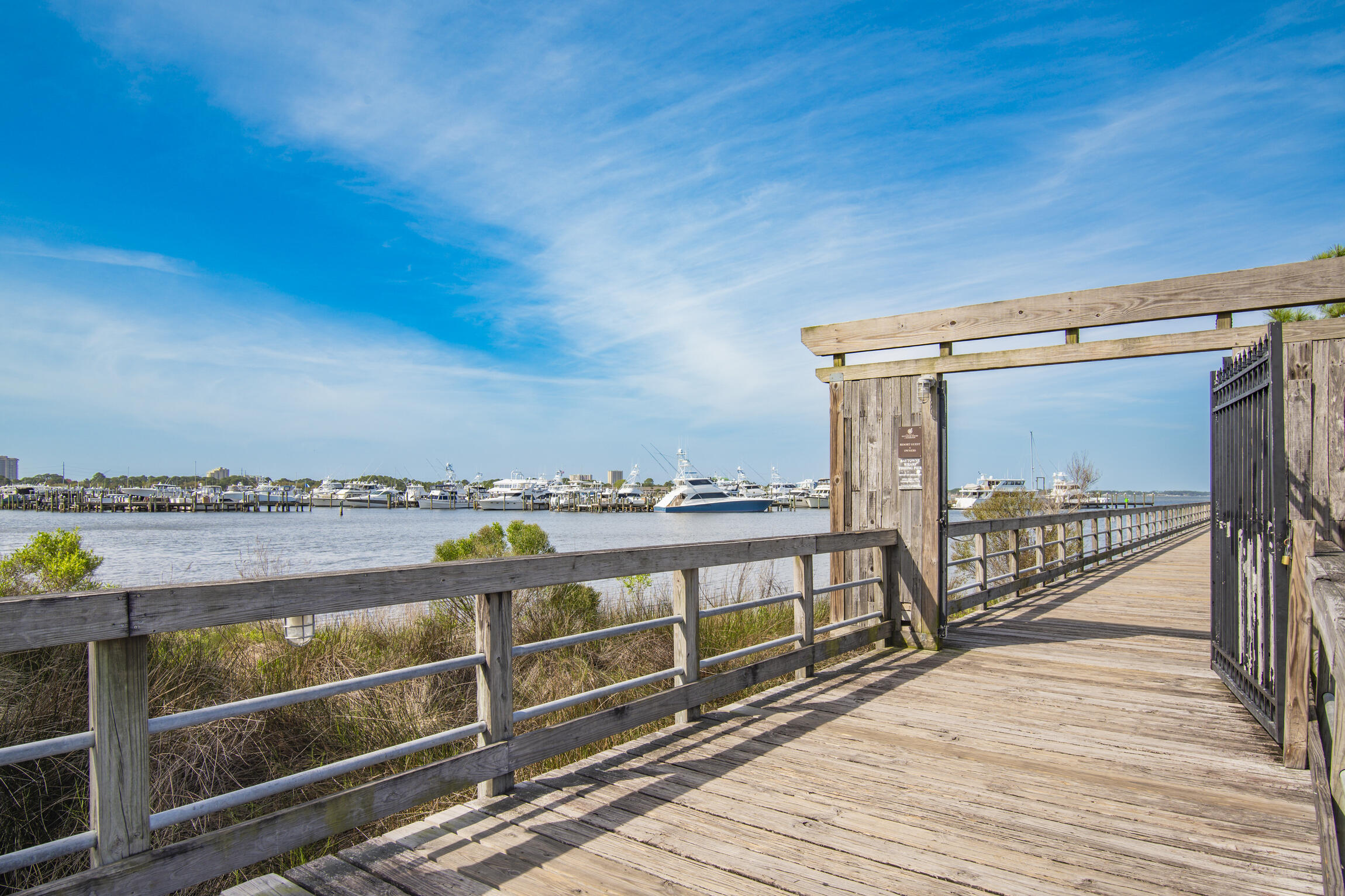BAHIA CONDO - Residential
