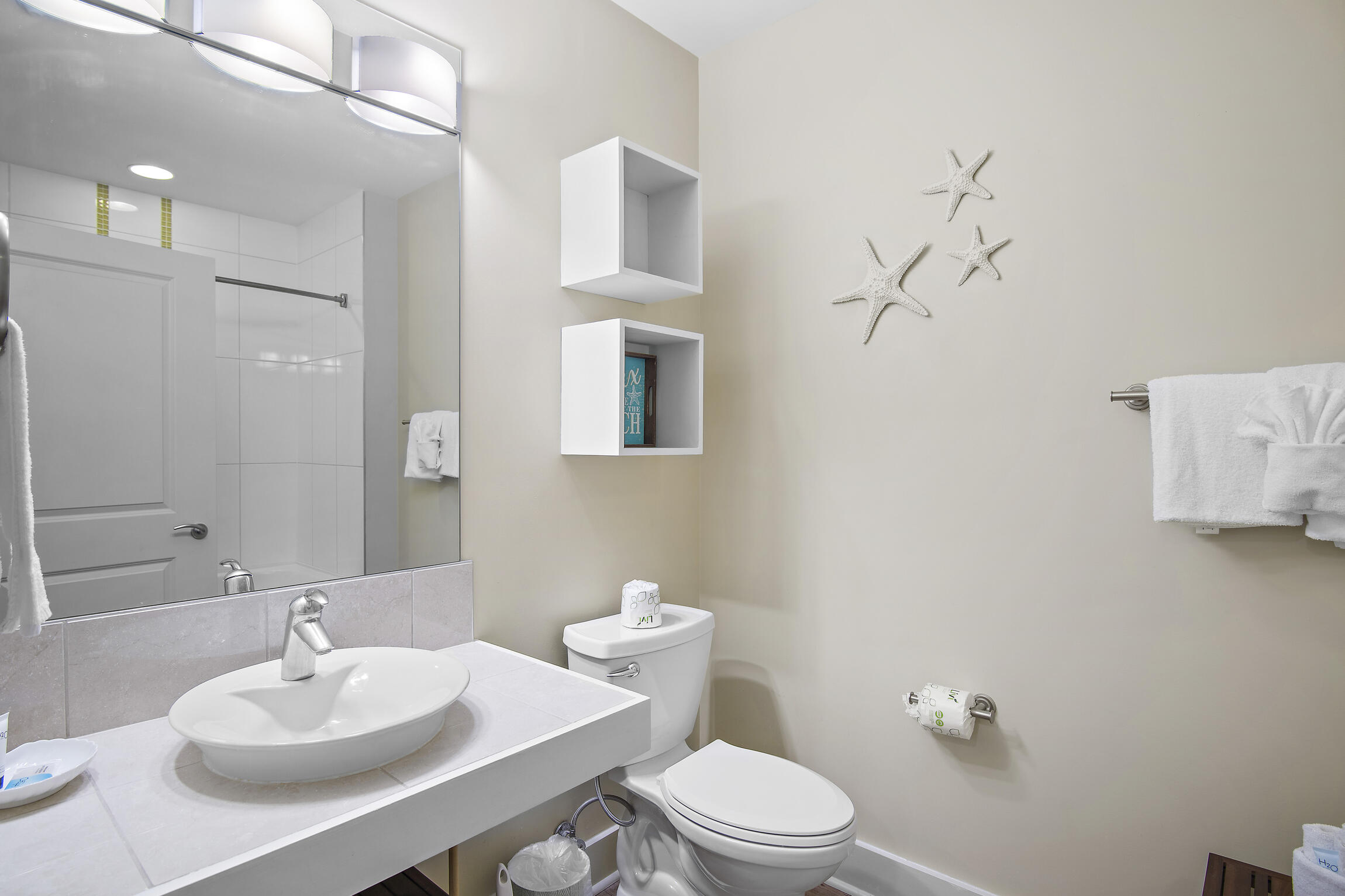 BAHIA CONDO - Residential