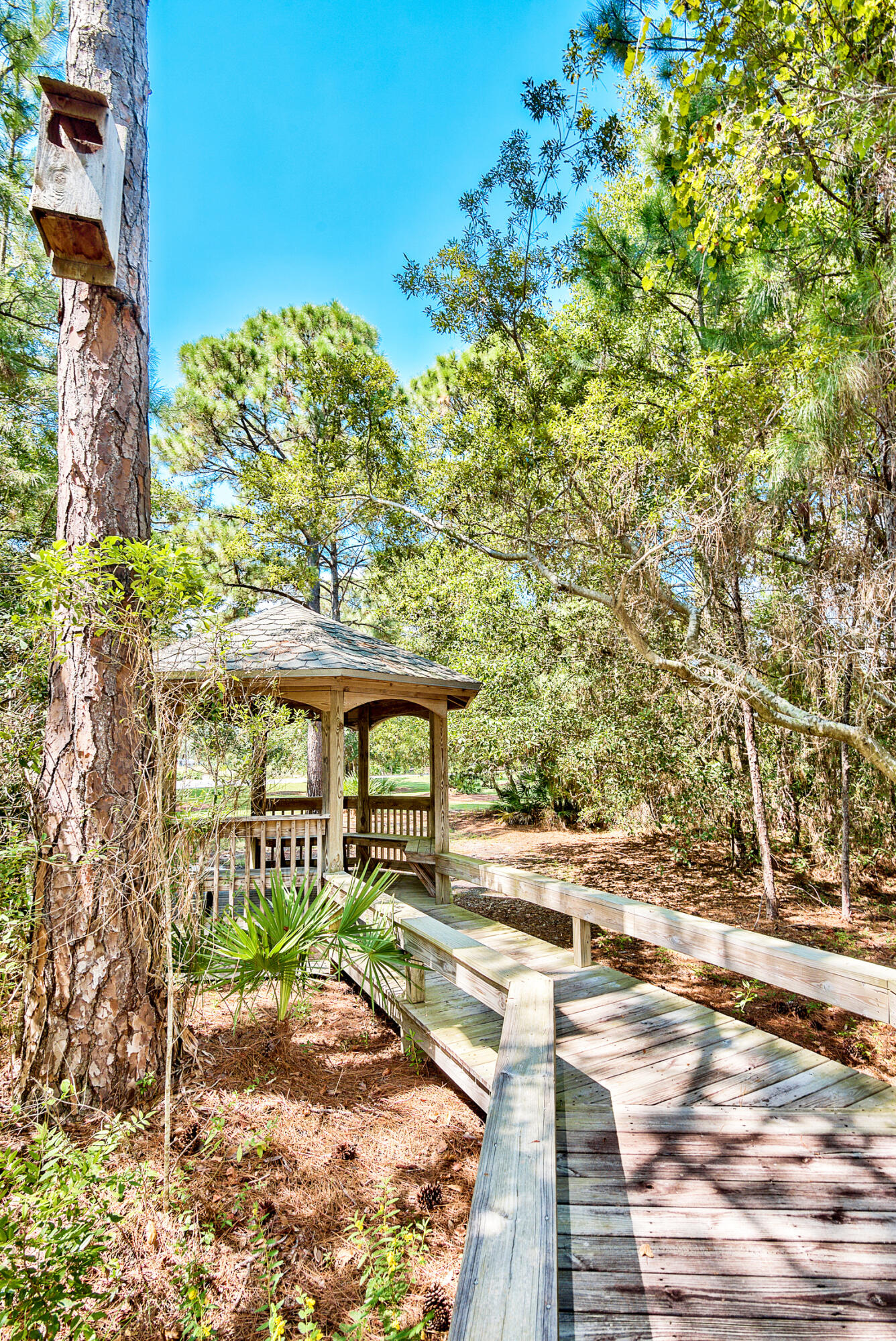 BAHIA CONDO - Residential