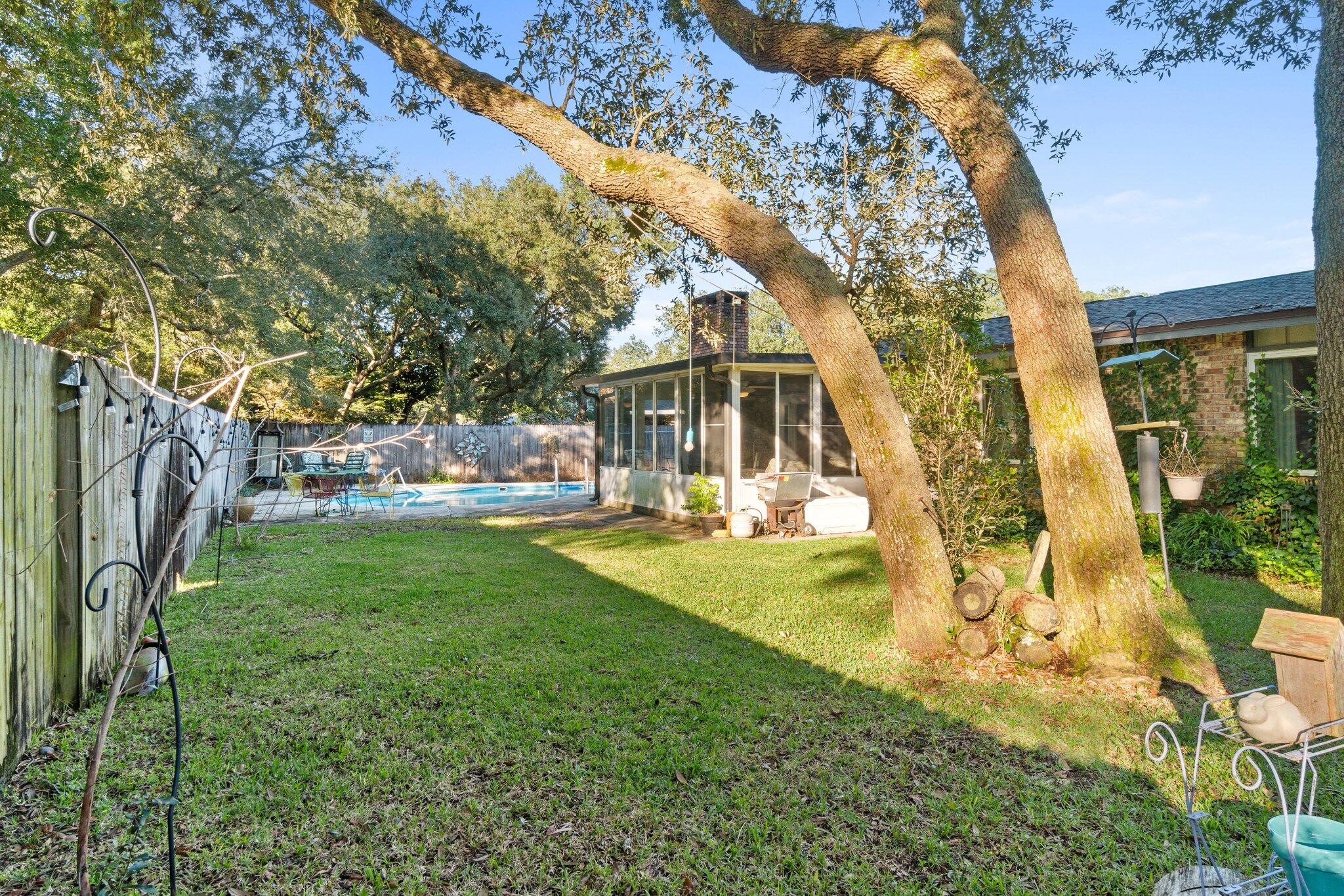 KENWOOD S/D 3RD ADDN - Residential