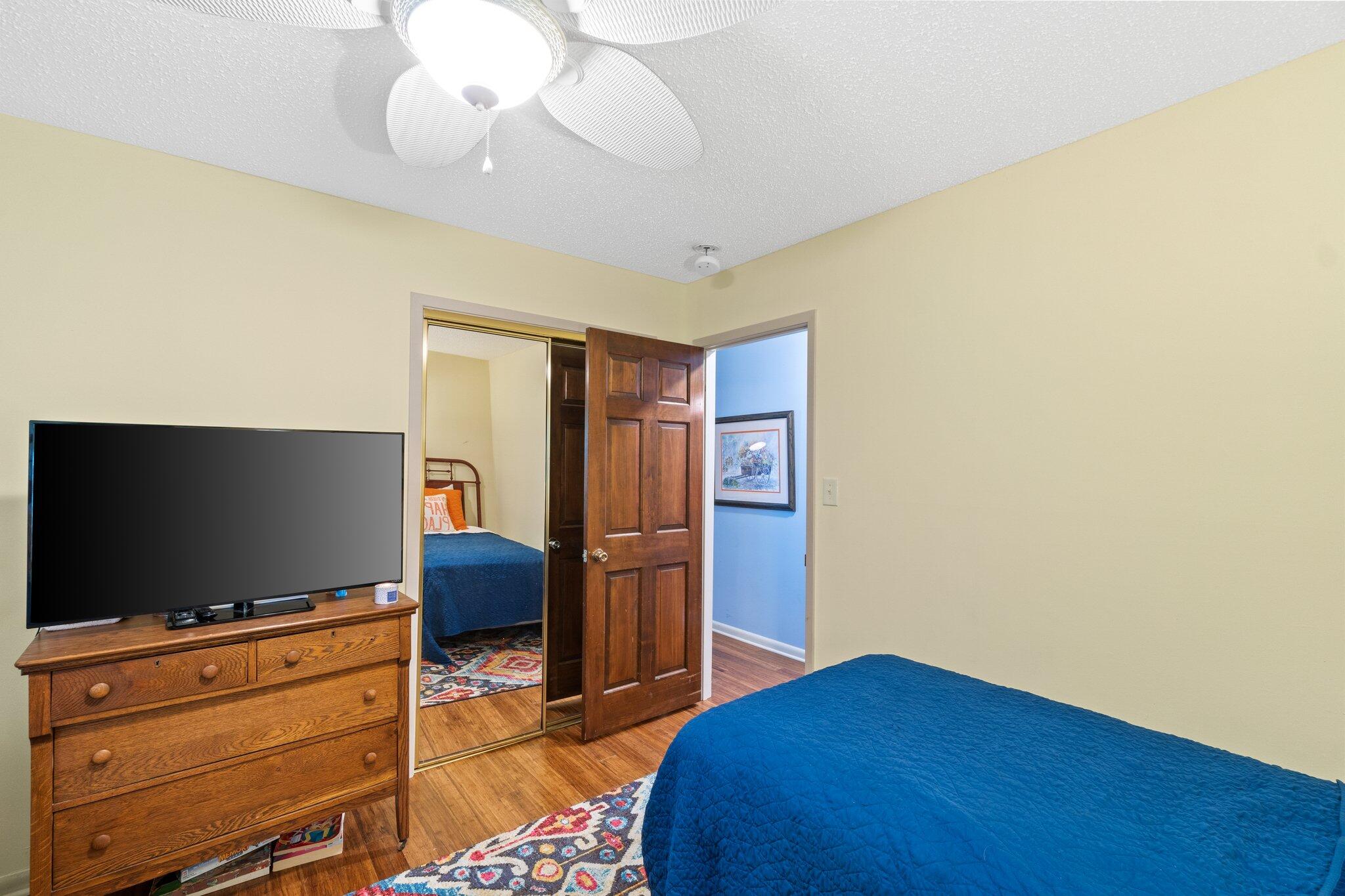 KENWOOD S/D 3RD ADDN - Residential