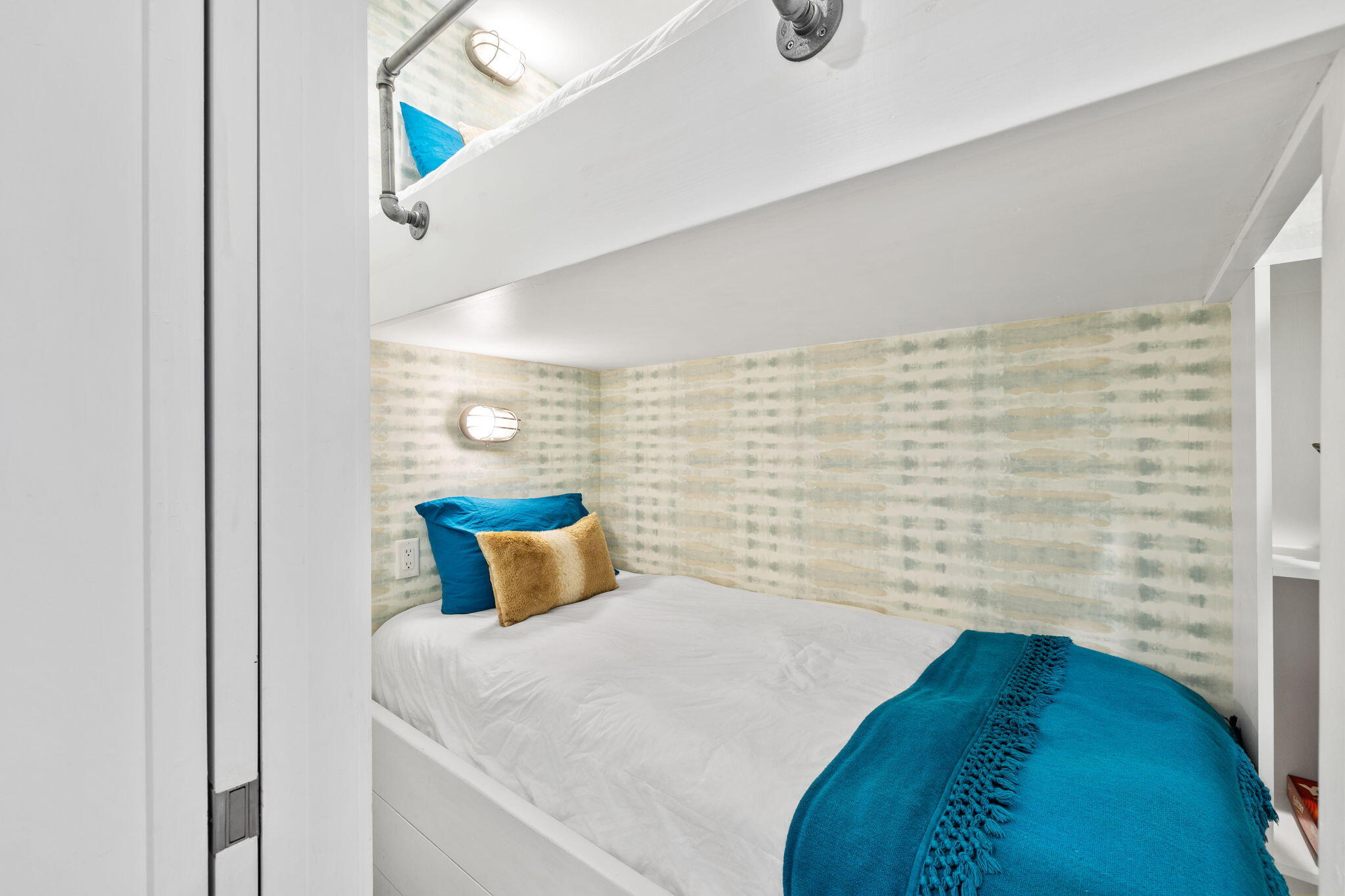 VILLAS AT SEAGROVE BEACH - Residential