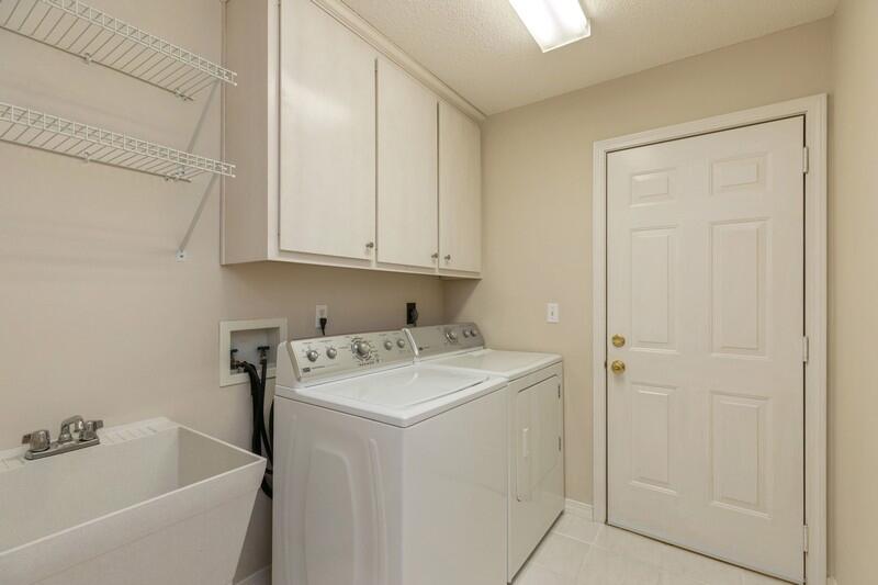 SANDI ACRES - Residential