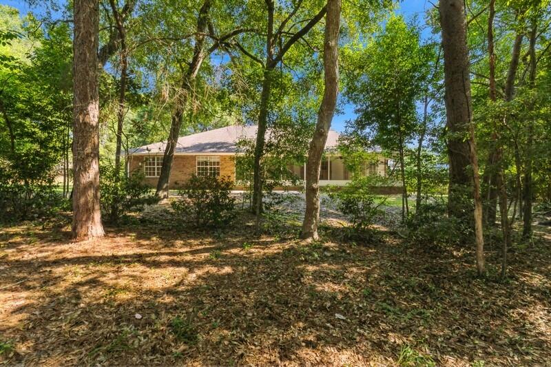 SANDI ACRES - Residential