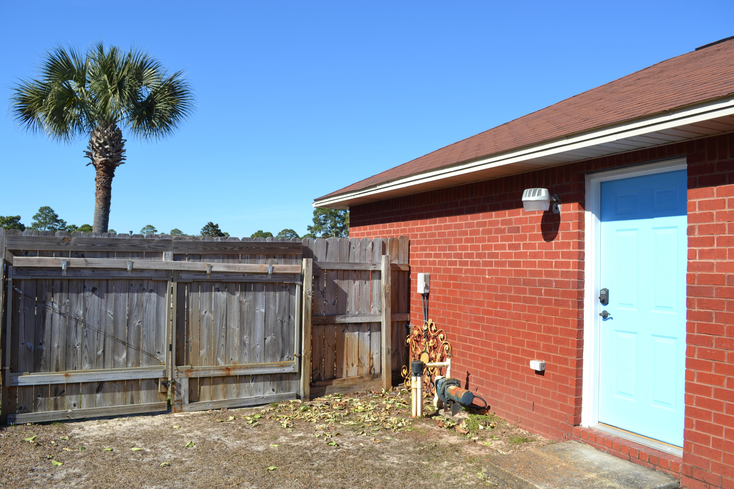 MELISSA OAKS LOT 8 BLK C AS DES IN OR 3444 PG 471 - Residential