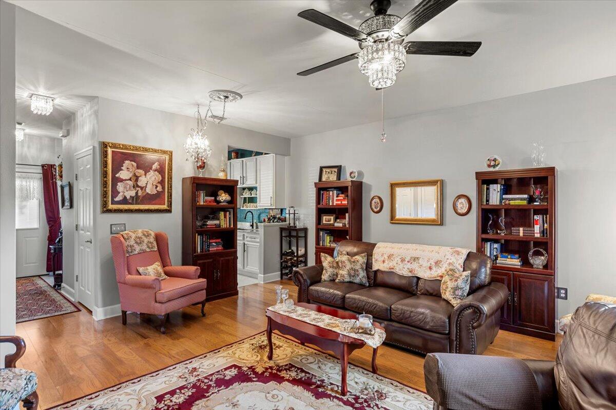 PALMS OF FREEPORT - Residential