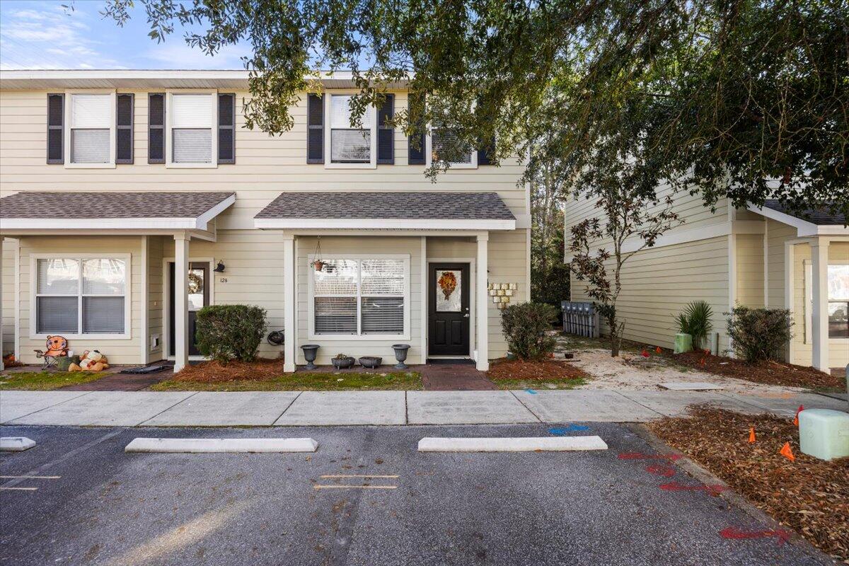 PALMS OF FREEPORT - Residential