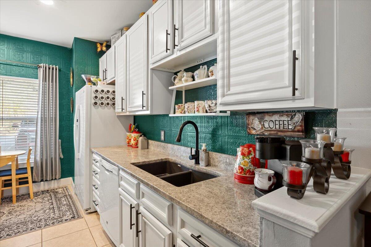 PALMS OF FREEPORT - Residential