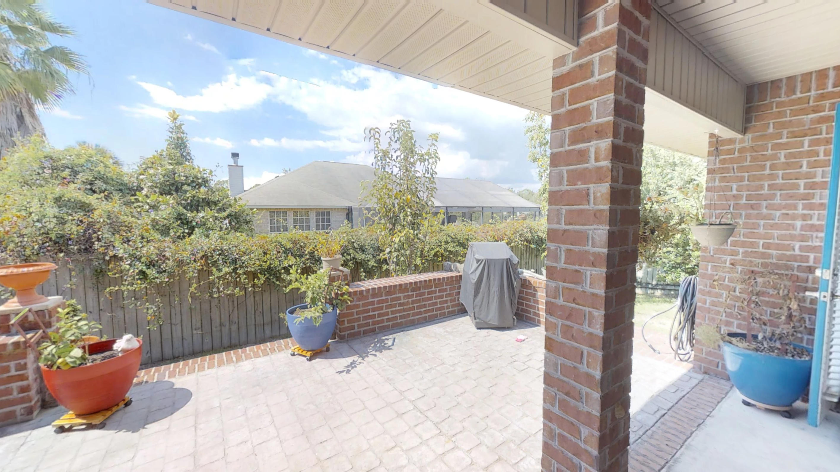 BAY PINES - Residential