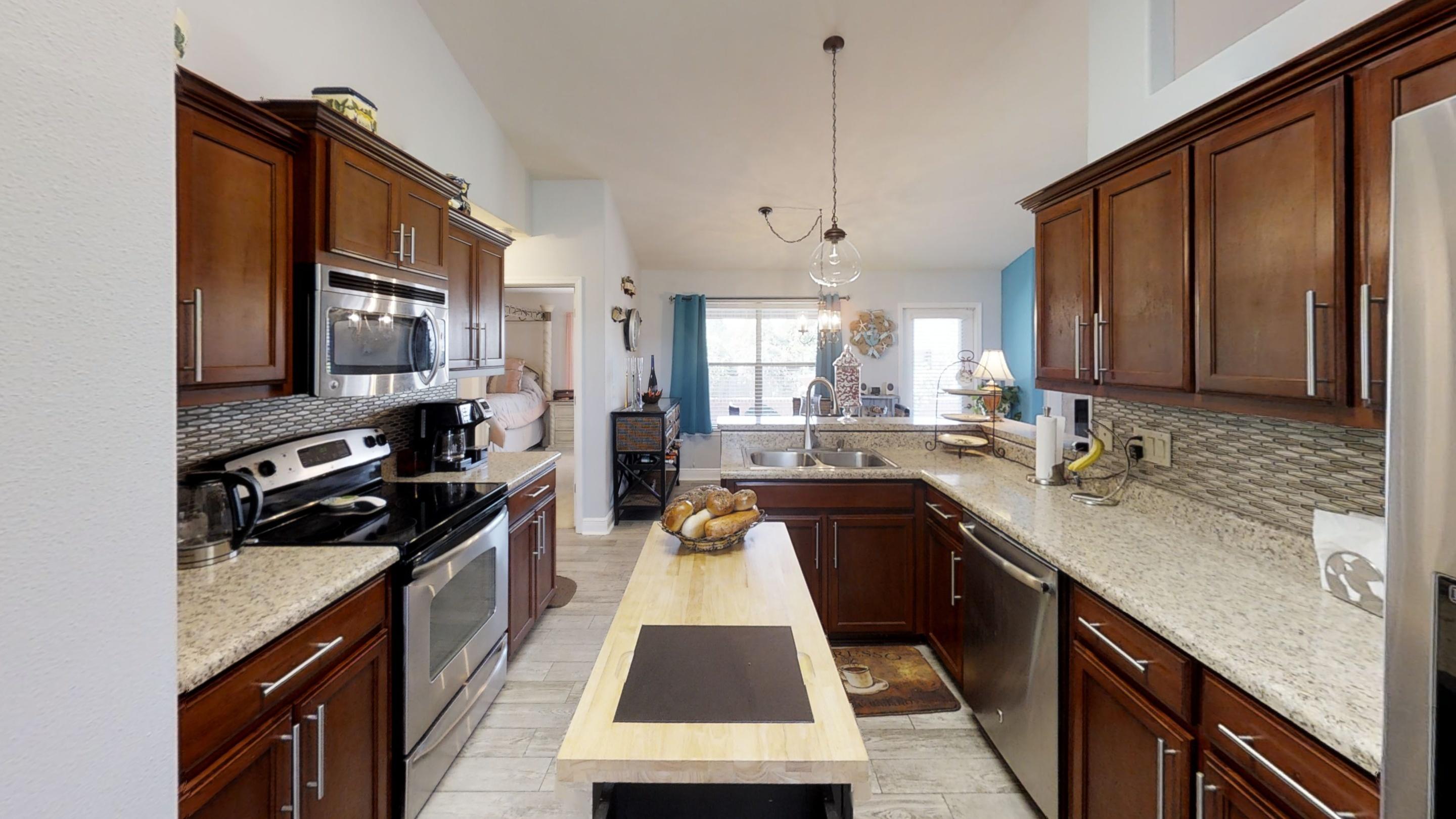 BAY PINES - Residential