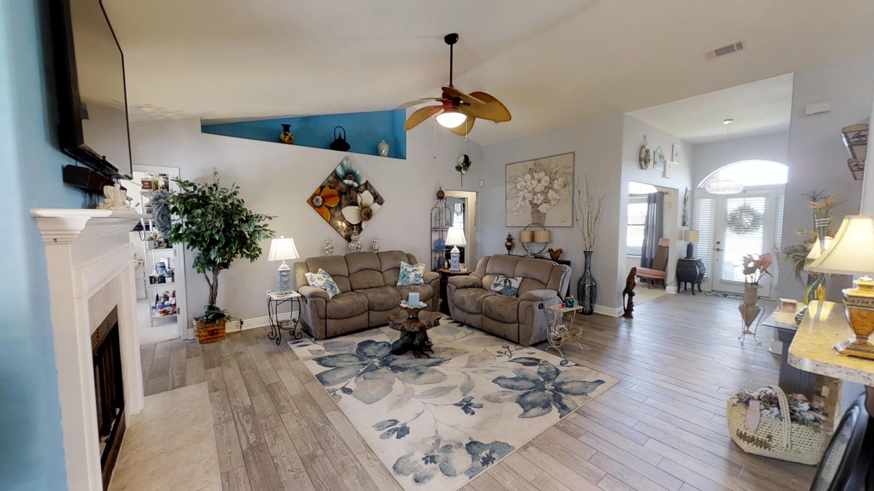 BAY PINES - Residential