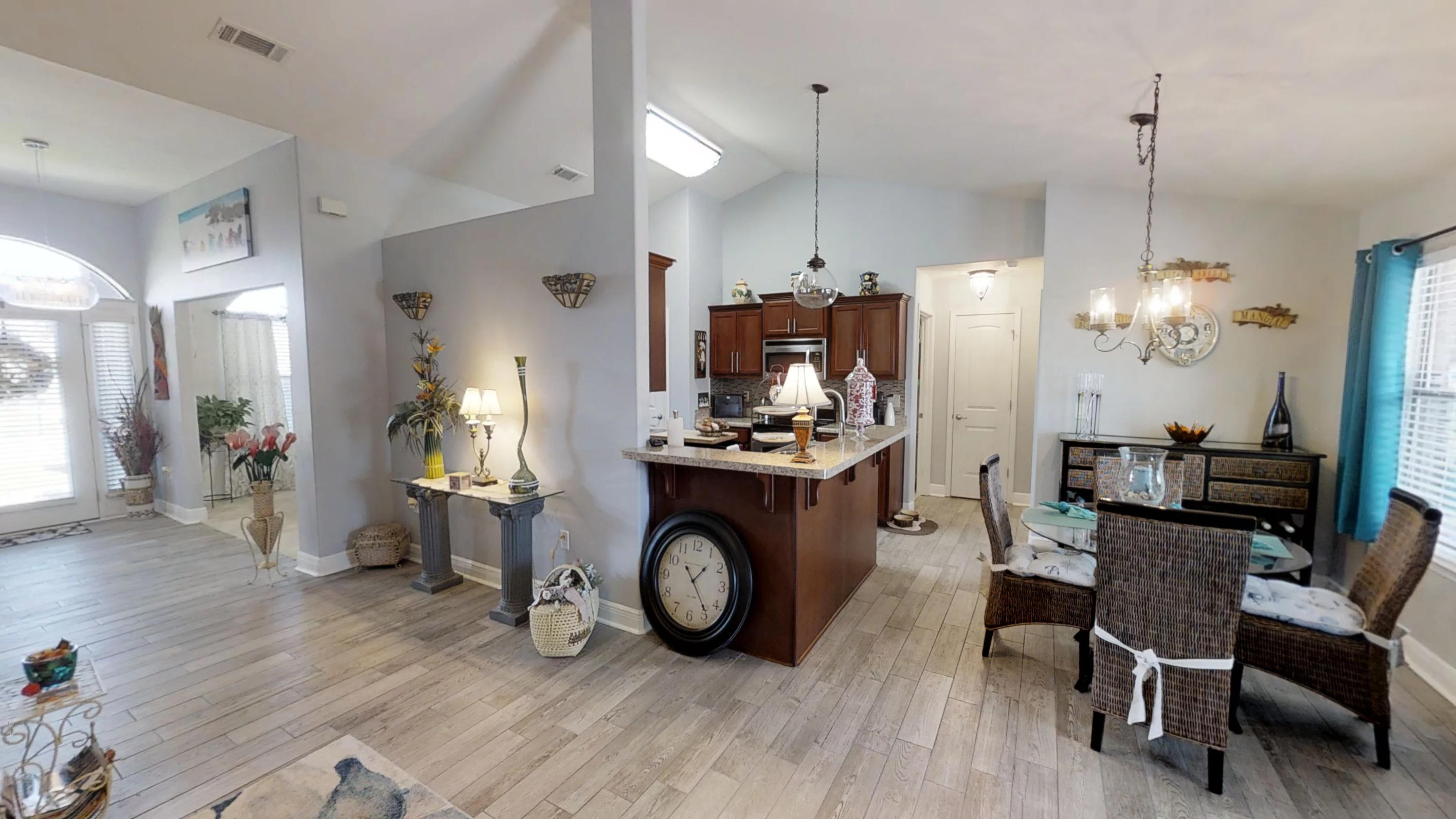 BAY PINES - Residential