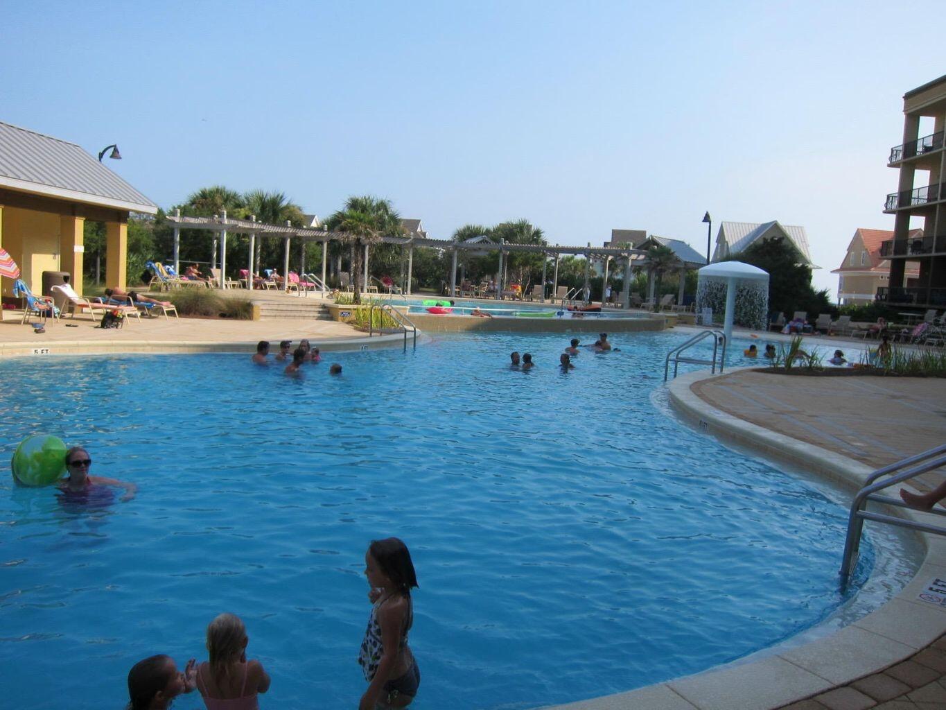 BEACH RESORT - Residential