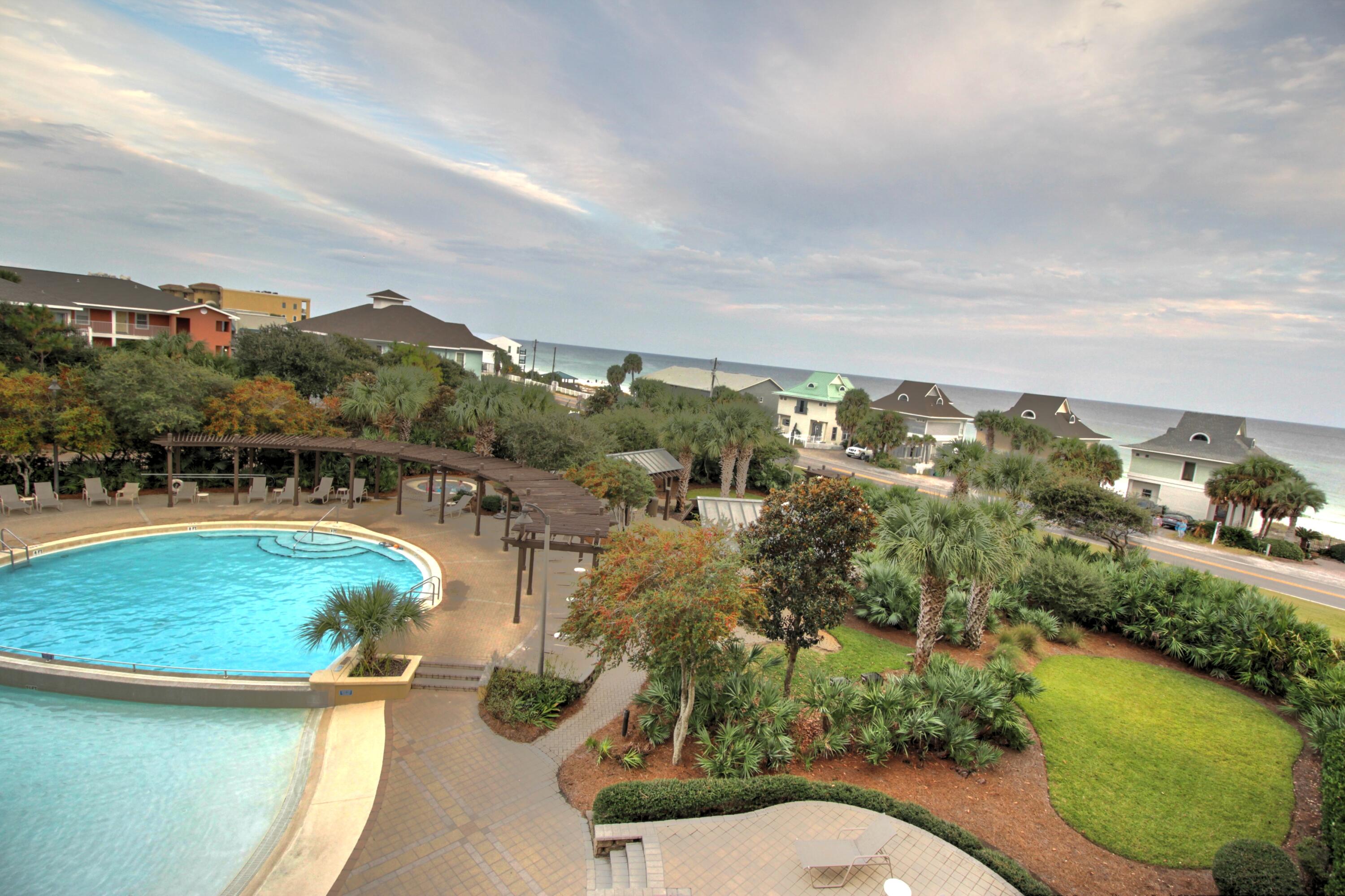 BEACH RESORT - Residential